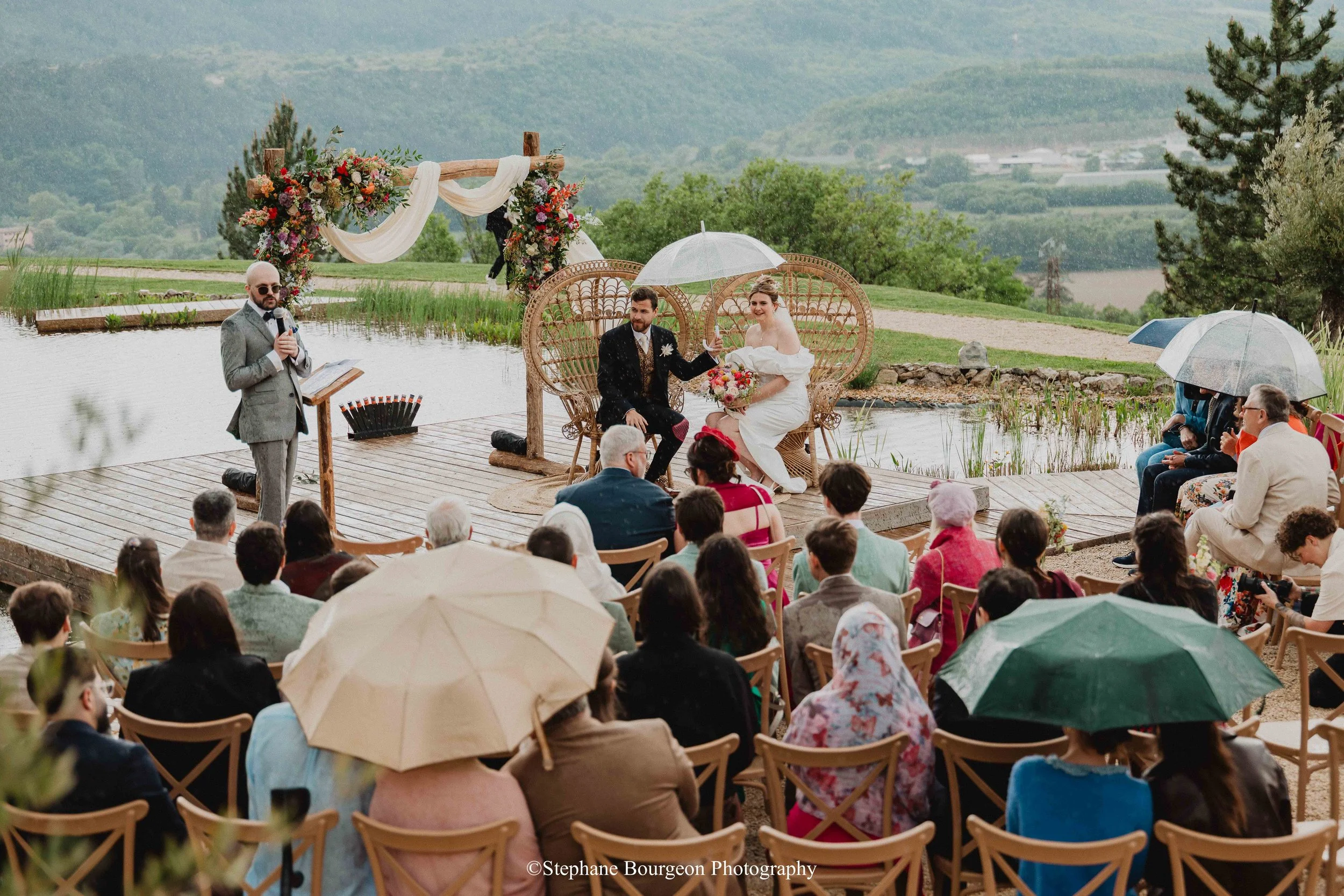 Mariage au Mas des Cinq Fontaines à Sisteron Hannah &amp; Thomas