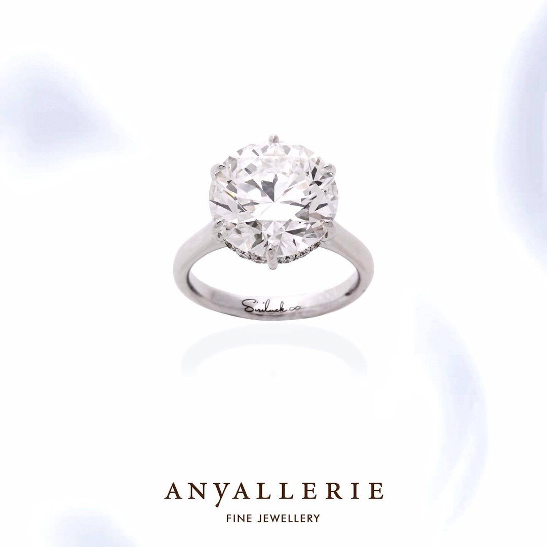 A stunning Round Brilliant Cut Diamond Ring of 5.92 carats F color VVS2 clarity custom designed for a special client 💎
.
#Anyallerie #Jewellery #CustomCreations #5Carat #Diamond