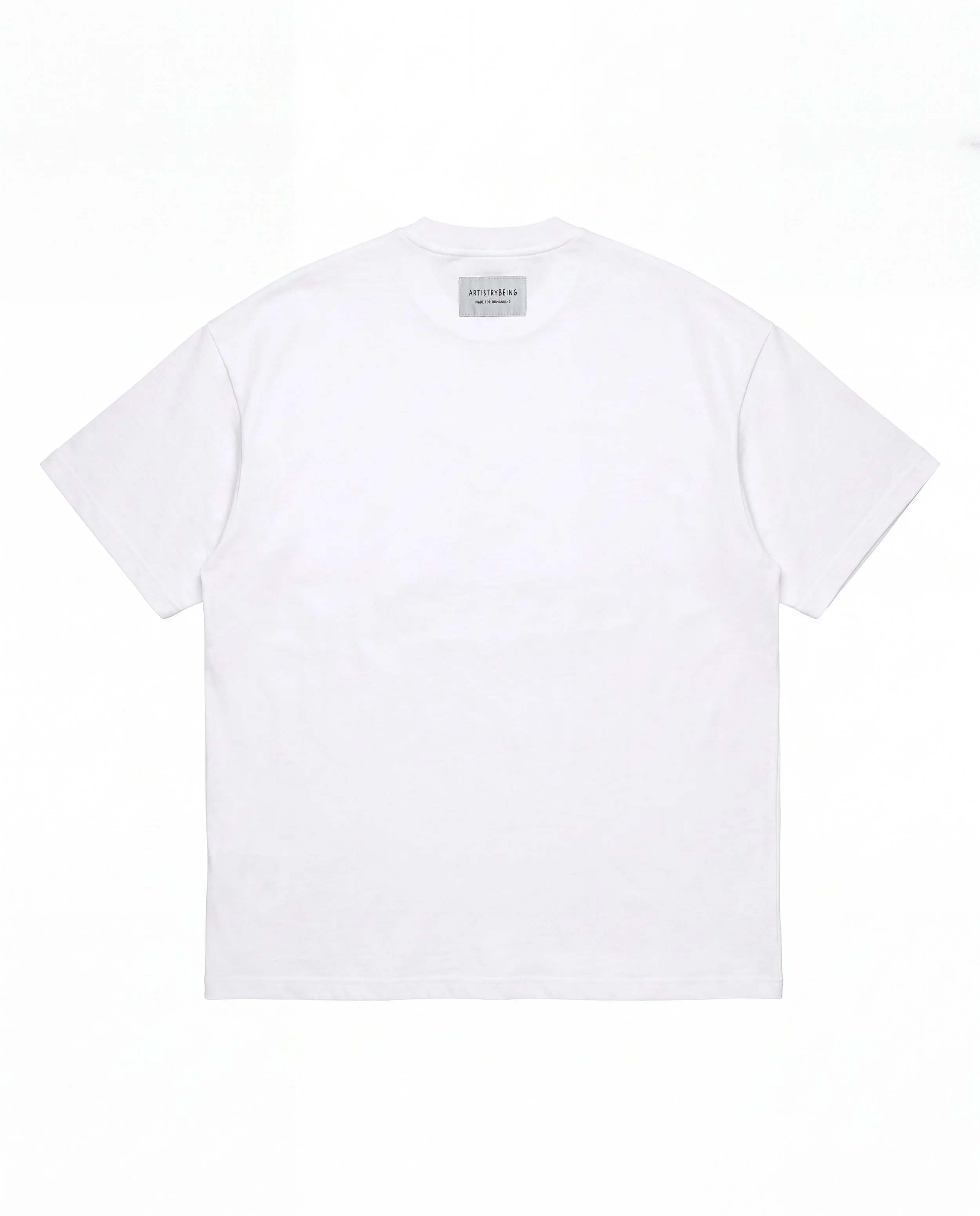 White tshirt with bear graphic