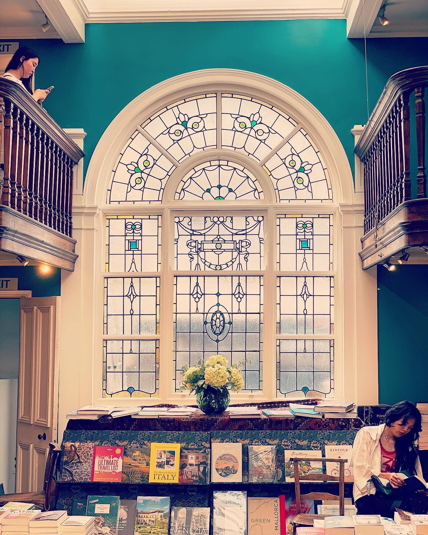 LONDON home @dauntbooks #london #londoner #dauntbooks #books #book #bookstore #independentbookstore #londonlife #londonforever #home #ldn
