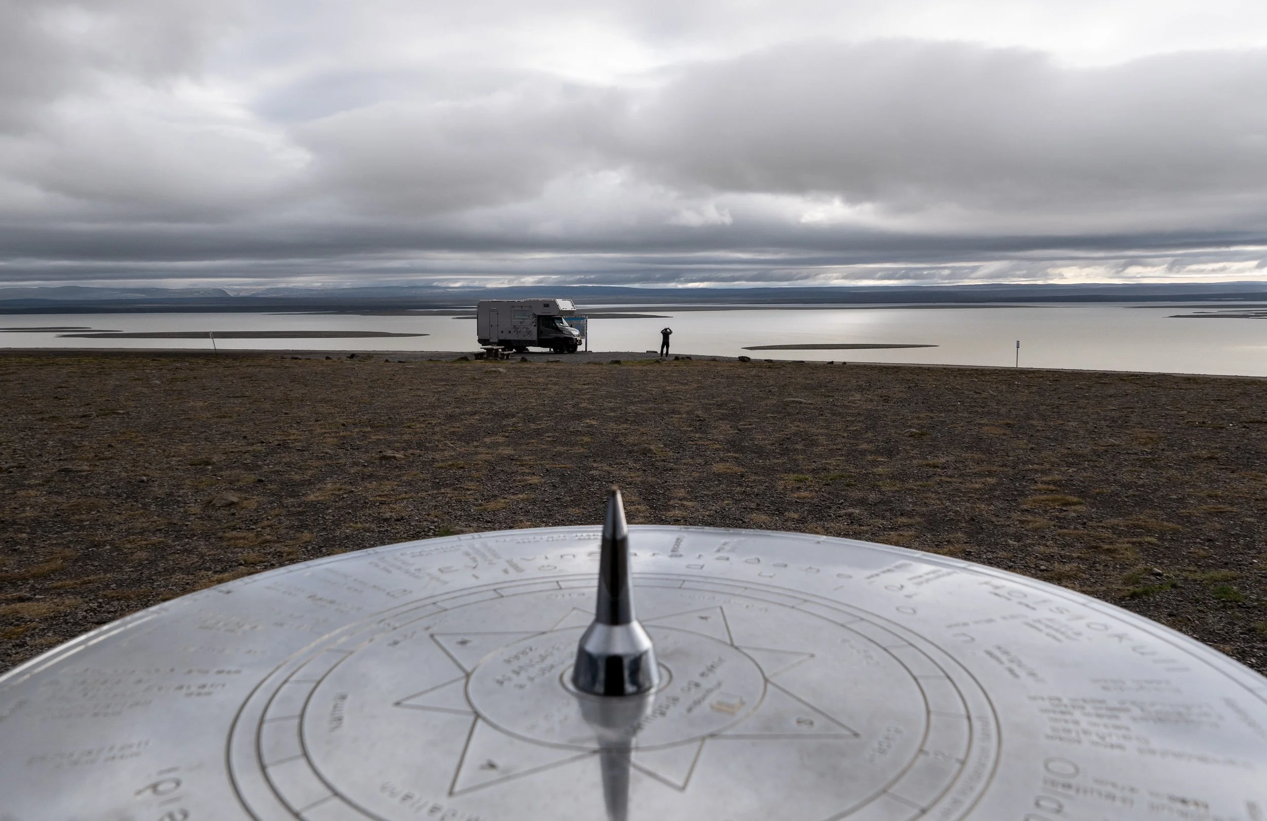Dan photographing a lake by F35