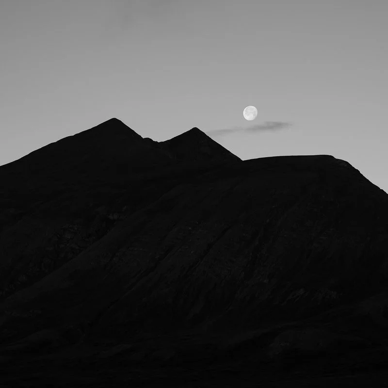 Iceland - Moody Mountains