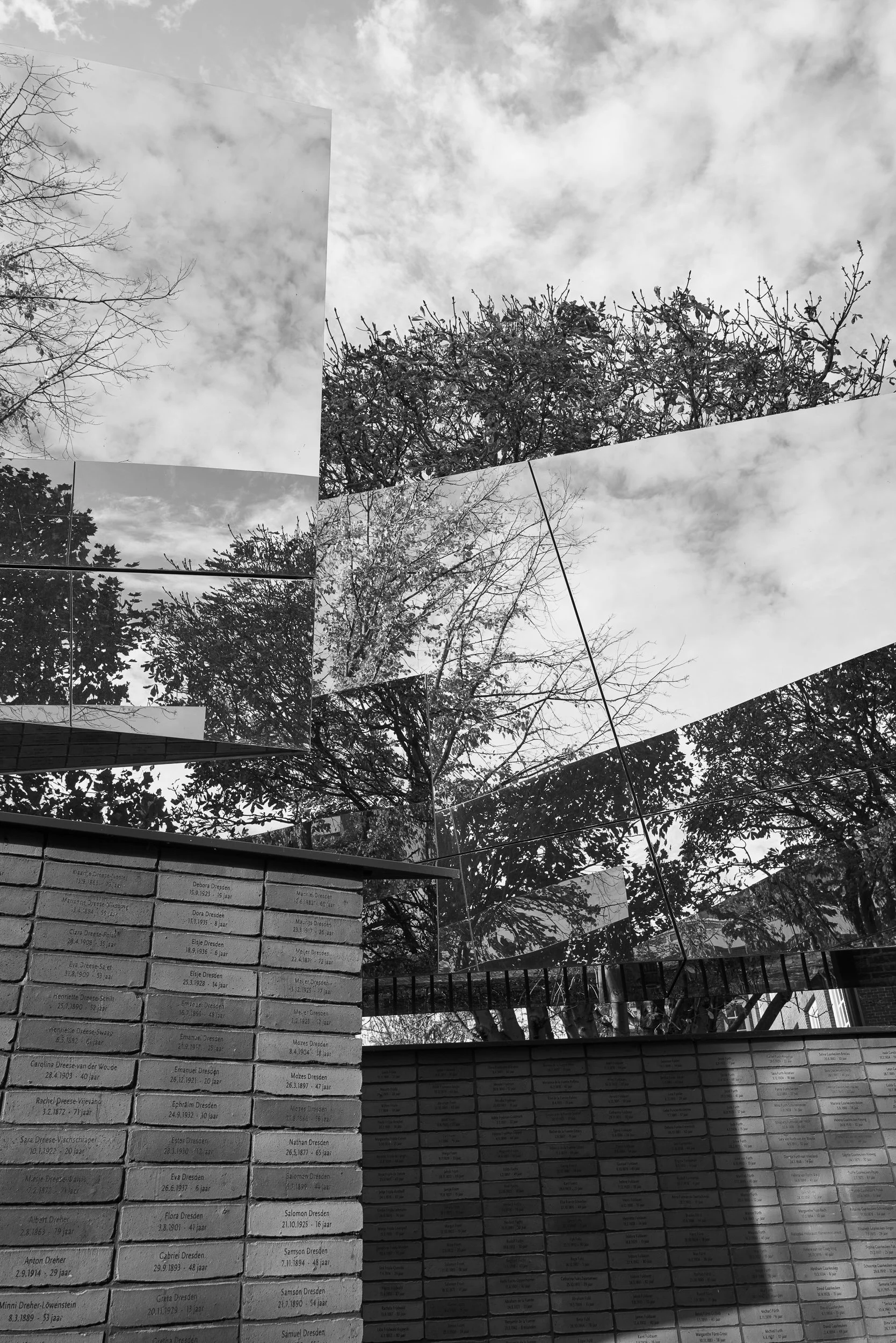 20221029-120156-LeicaLEICA Q2 MONO-Masters_Blog.jpg
