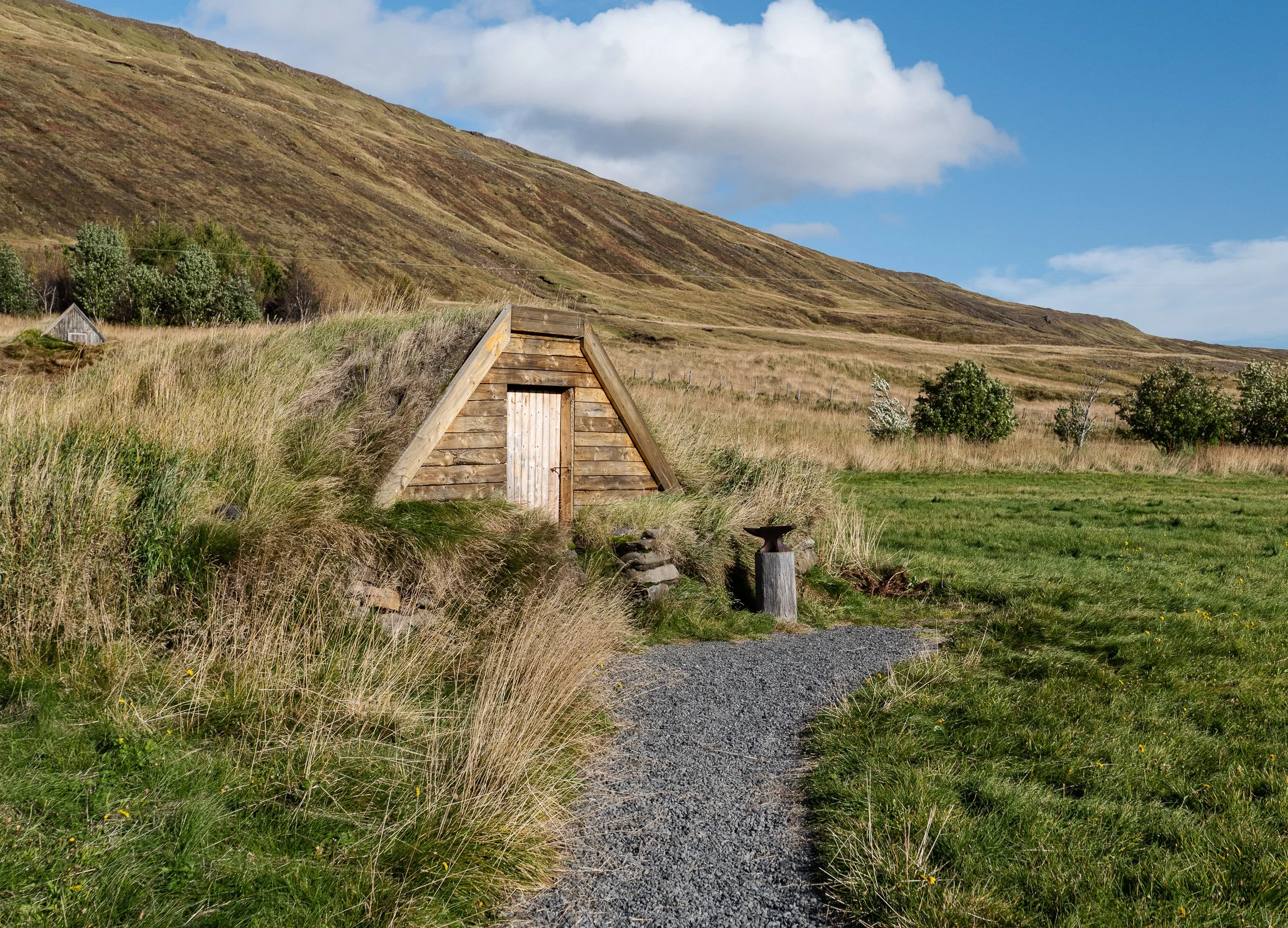 Torfhusin Hjardarhagi blacksmith hut