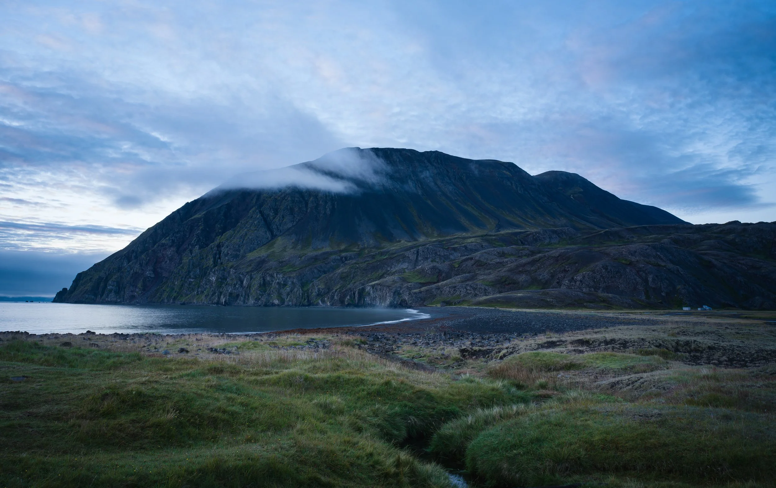 Early morning at Flateyjardalur, end of F899