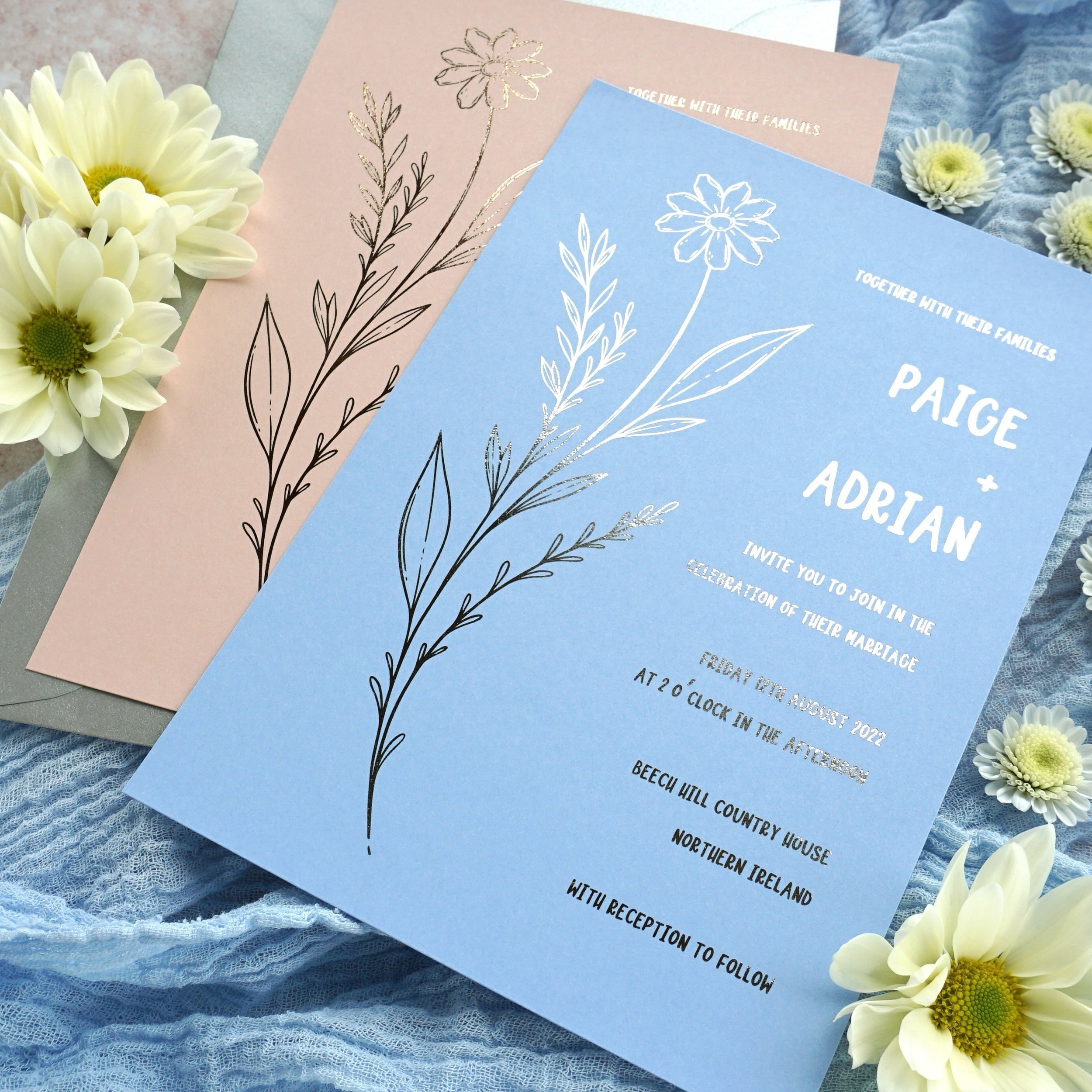 PAIGE - Send shiny things stat&hellip; try saying that quickly! This suite, available in pale blue or rose gold cardstock can be paired with a foil colour of your choice, although the silver is a real winner for us
.
.
.
#weddingstationerysample #sam