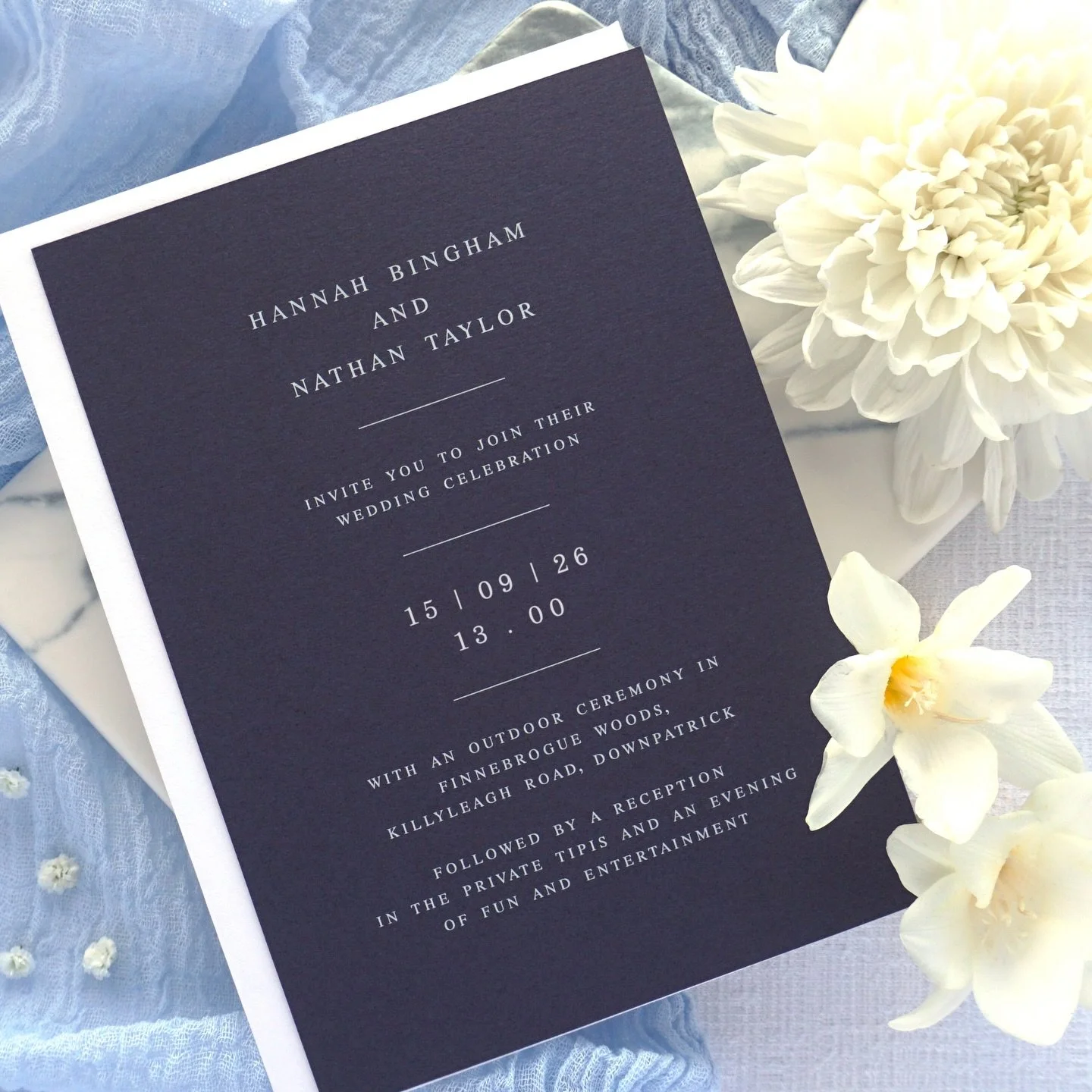 HANNAH - Elegant and minimalist is the vibe of the Hannah suite, featuring navy blue cardstock and printed with striking white ink. Sometimes less is more, subtle yet stylish, sweet simplicity!
.
.
.
#weddingstationerysample #weddingstationery #custo