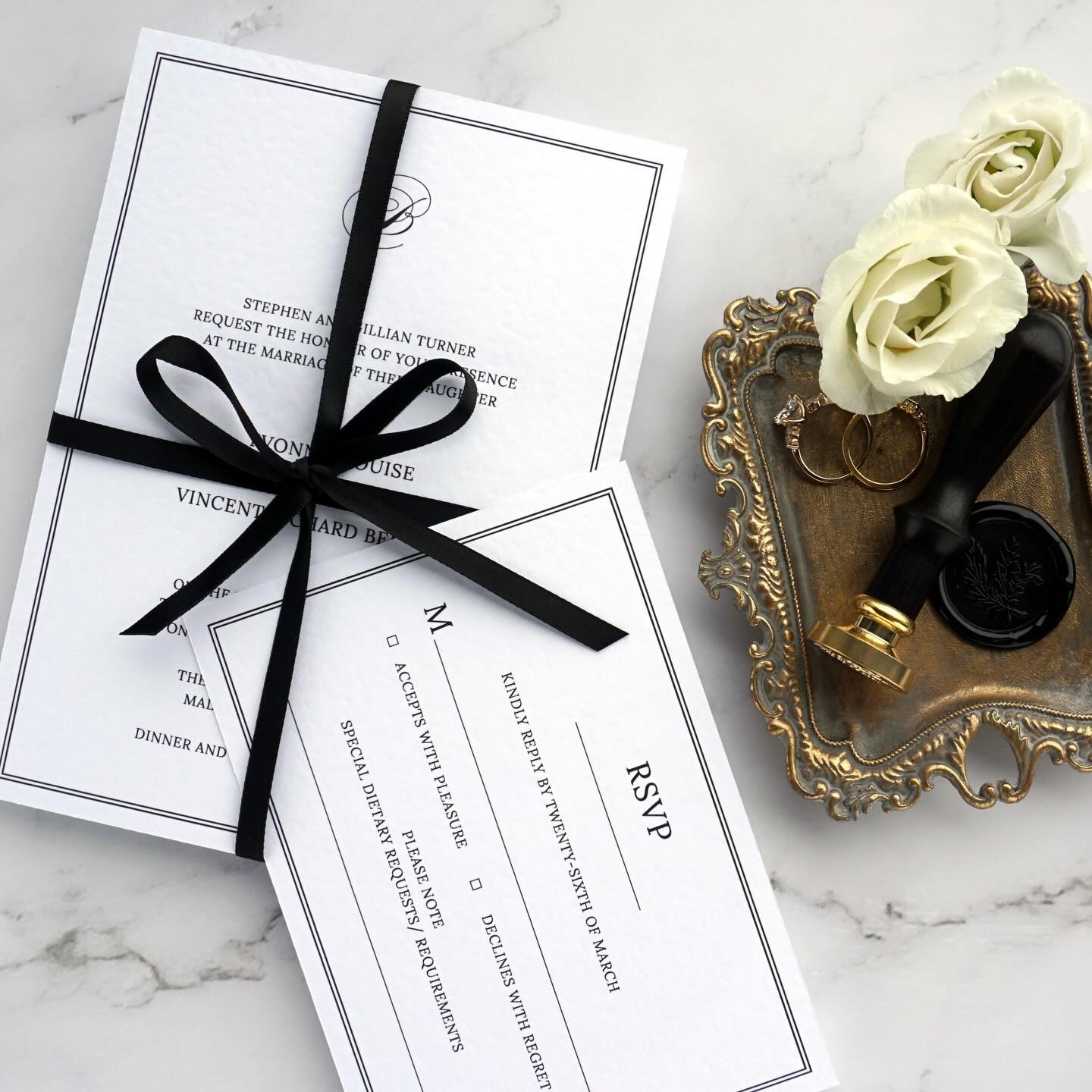 YVONNE - Simple, chic and elegant... some of the words used to describe this suite. Printed on premium heavyweight hammered cardstock, it gives a luxurious feel and can even be wrapped in ribbon for some extra charm and character
.
.
.
#weddingstatio