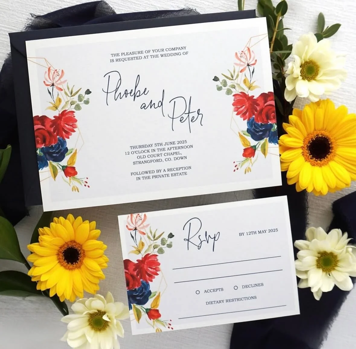 PHOEBE - Fall head over heels for this colourful invitation. With eye-catching florals and playful fonts, this suite is perfect for late summer or early autumn weddings 
.
.
.
#weddingstationery #weddinginvitation #colourfulinvites #stationerysuite #
