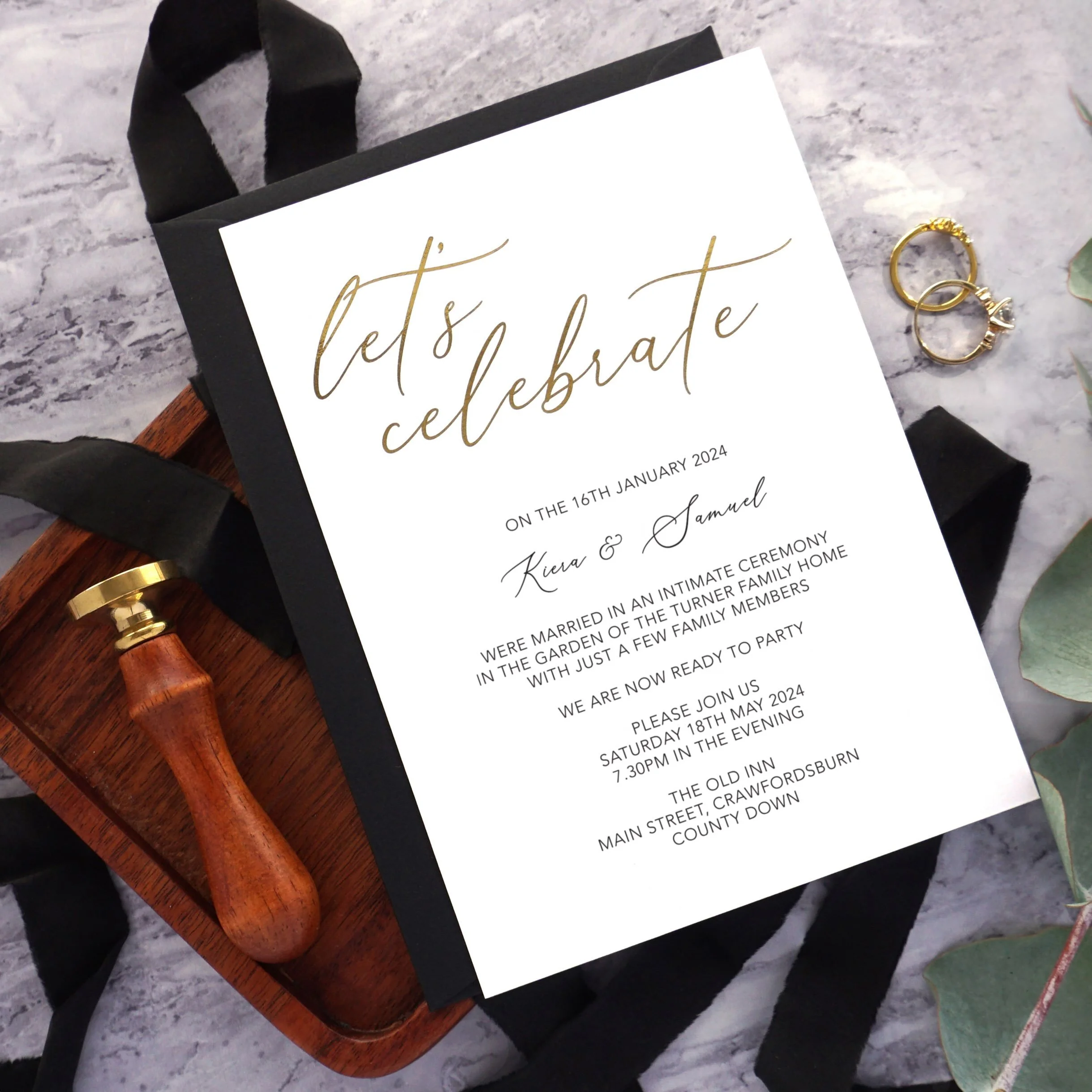 KIERA - This simplistic and chic stationery suite offers luxury hot foil pressing on premium cardstock. Shown here with a luxury jet black envelope, it is perfect black tie weddings and more!
.
.
.
#weddingstationery #weddinginvitation #foiledstation