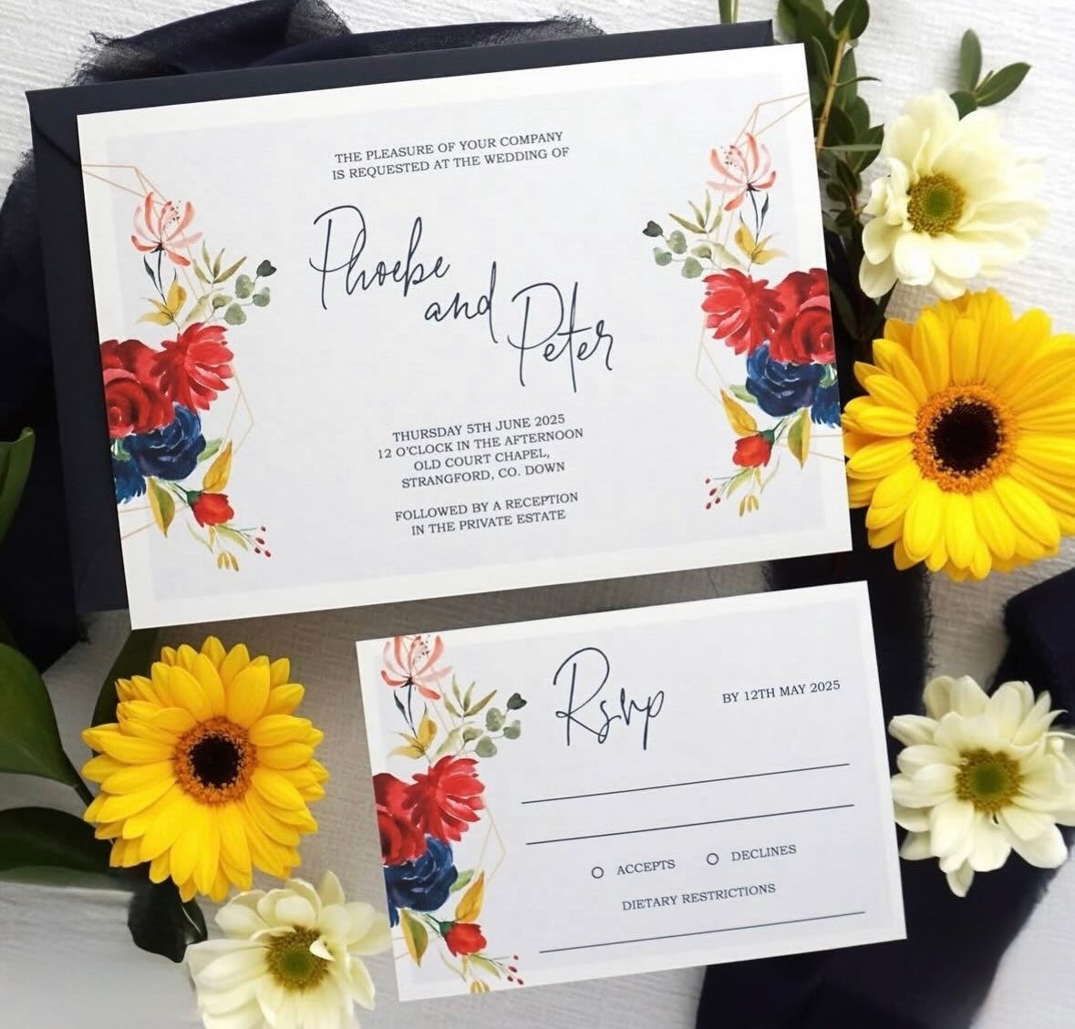 PHOEBE - Fall head over heels for this colourful invitation. With eye-catching florals and playful fonts, this suite is perfect for late summer or early autumn weddings 
.
.
.
#weddingstationery #weddinginvitation #colourfulinvites #stationerysuite #