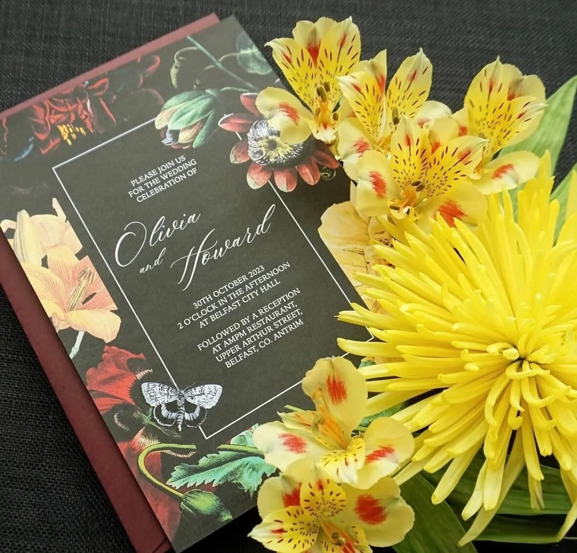 OLIVIA - If you are looking for something dark, mysterious and moody, then walk this way. The Olivia suite combines all of those things and more! Paired with a luxurious burgundy envelope, this design is perfect for lovers of a darker aesthetic
.
.
.