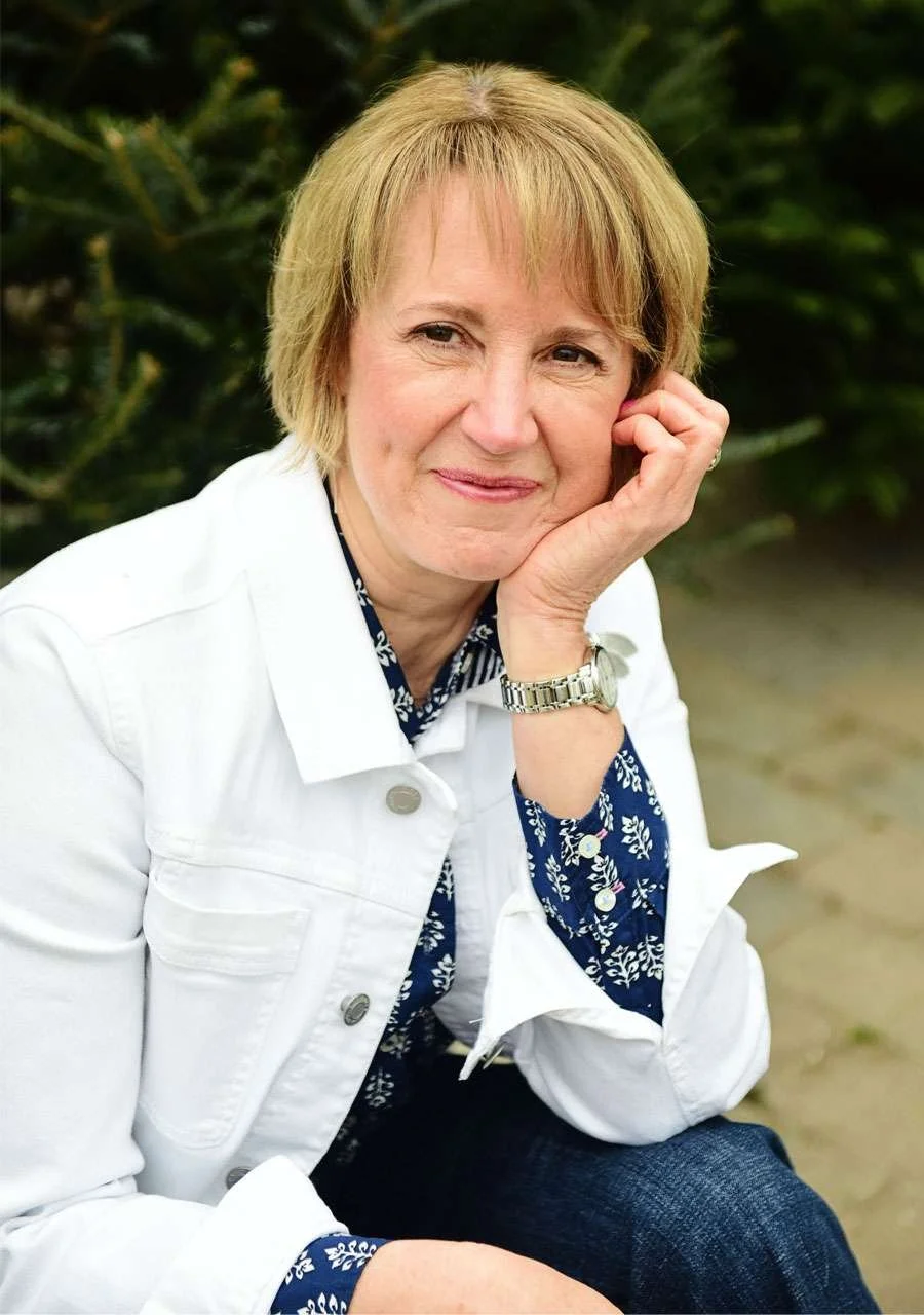 Rebecca Faith Created Conference Headshot