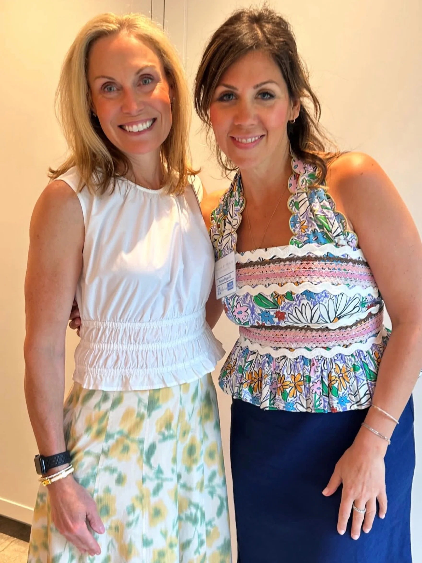 Enjoying the Home Tour today benefiting @communityhouse_winnetka with @scarterbarry 
An integral part of our @sarahdippolddesign team and a wonderful friend, travel partner, sounding board and motivator! Thank you for all that you do and I cannot wai