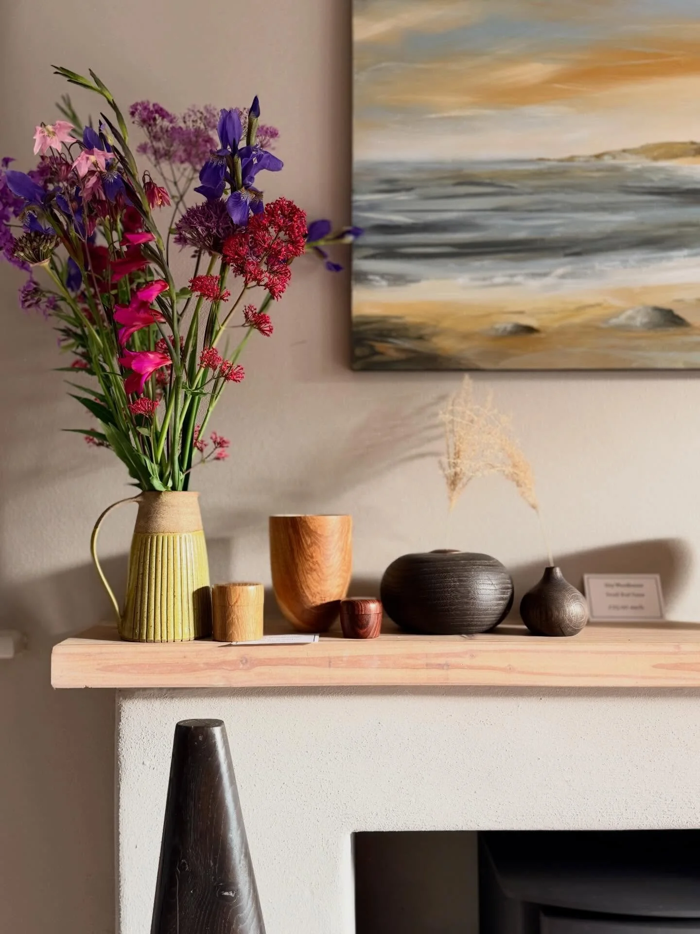 It&rsquo;s the night before Art Weeks and all through the house, peace and tranquility and no sign of a mouse..

Looking forward to opening our doors wide to sunshine and visitors this weekend!
Venue 234 awaits 🙂

 @guywoodhousedesign 
@dorsetartwee