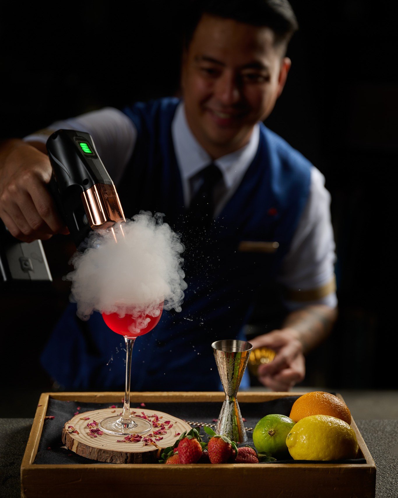 Join us at SKAI and indulge in our selection of specialty cocktails perfectly paired with your meals. ⁣
⁣
One of our signature offerings is the Kabuki Daiquiri. Ideal as an aperitif, this cocktail boasts a subtle smokiness and sweet strawberry aroma,