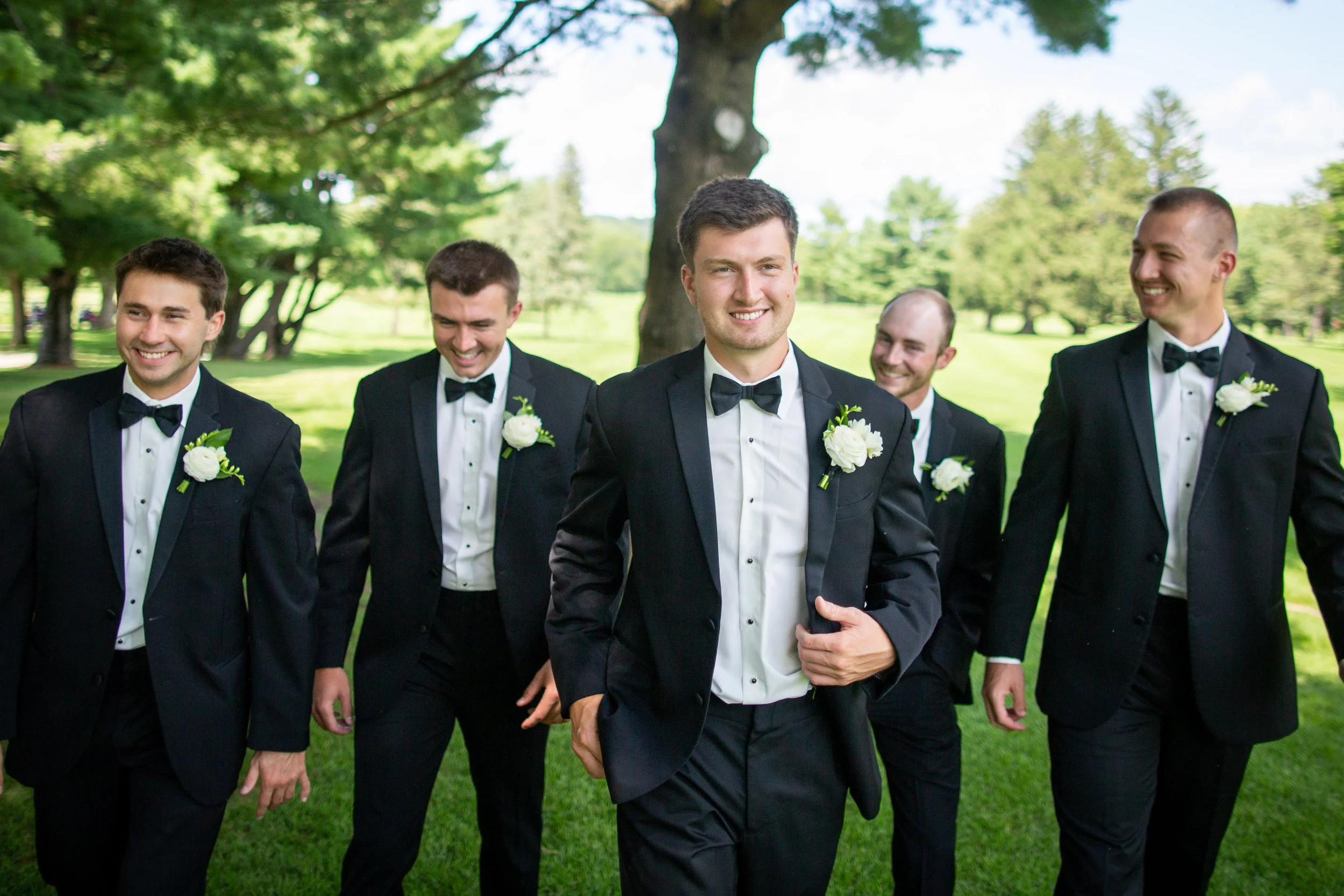 Groomsman with boutonnières