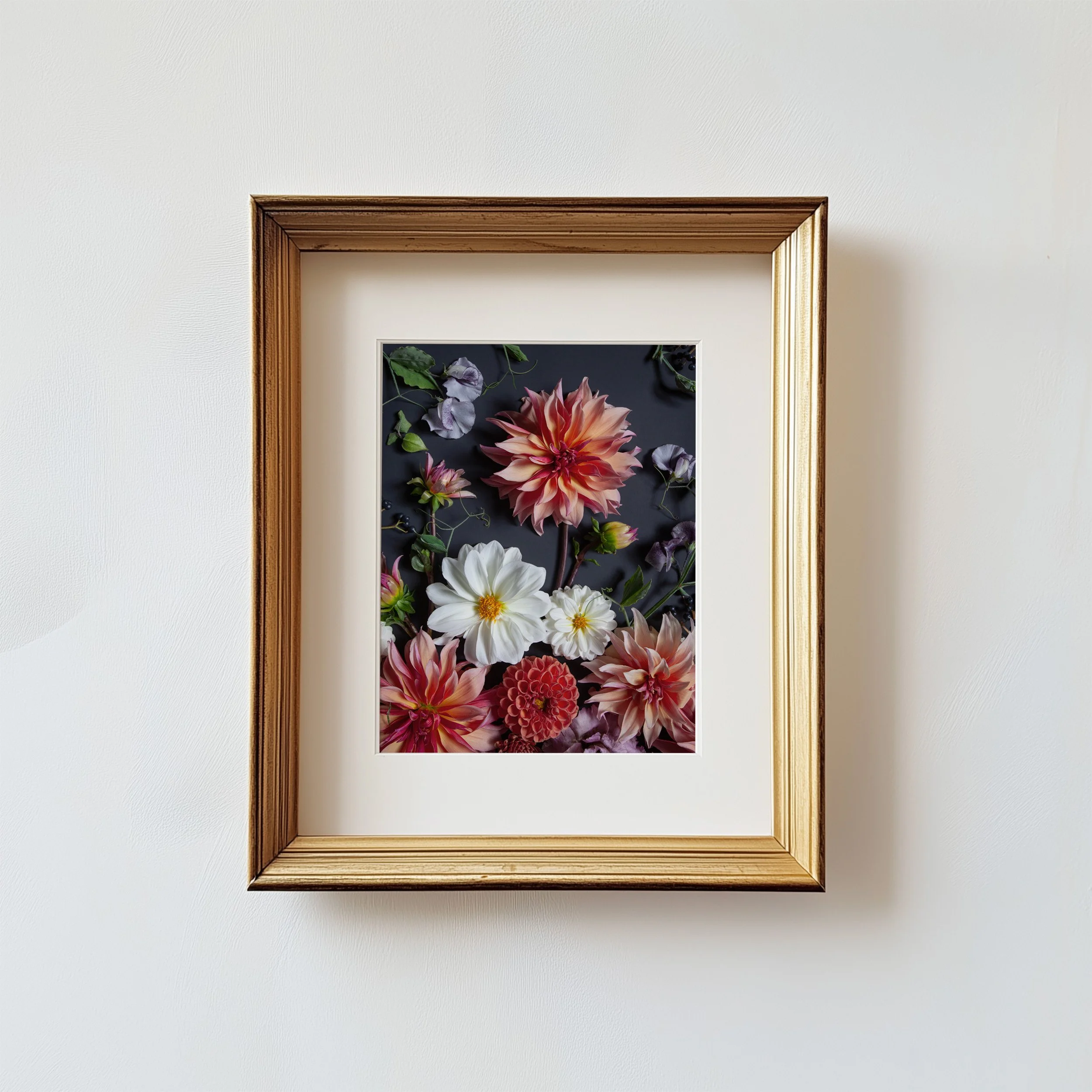 Season III | Labyrinth Dahlia