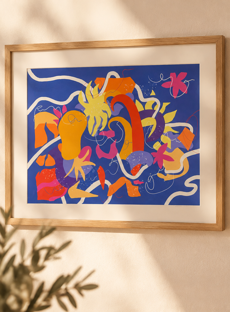 Diptyque d’art abstrait dans un salon bohème.png