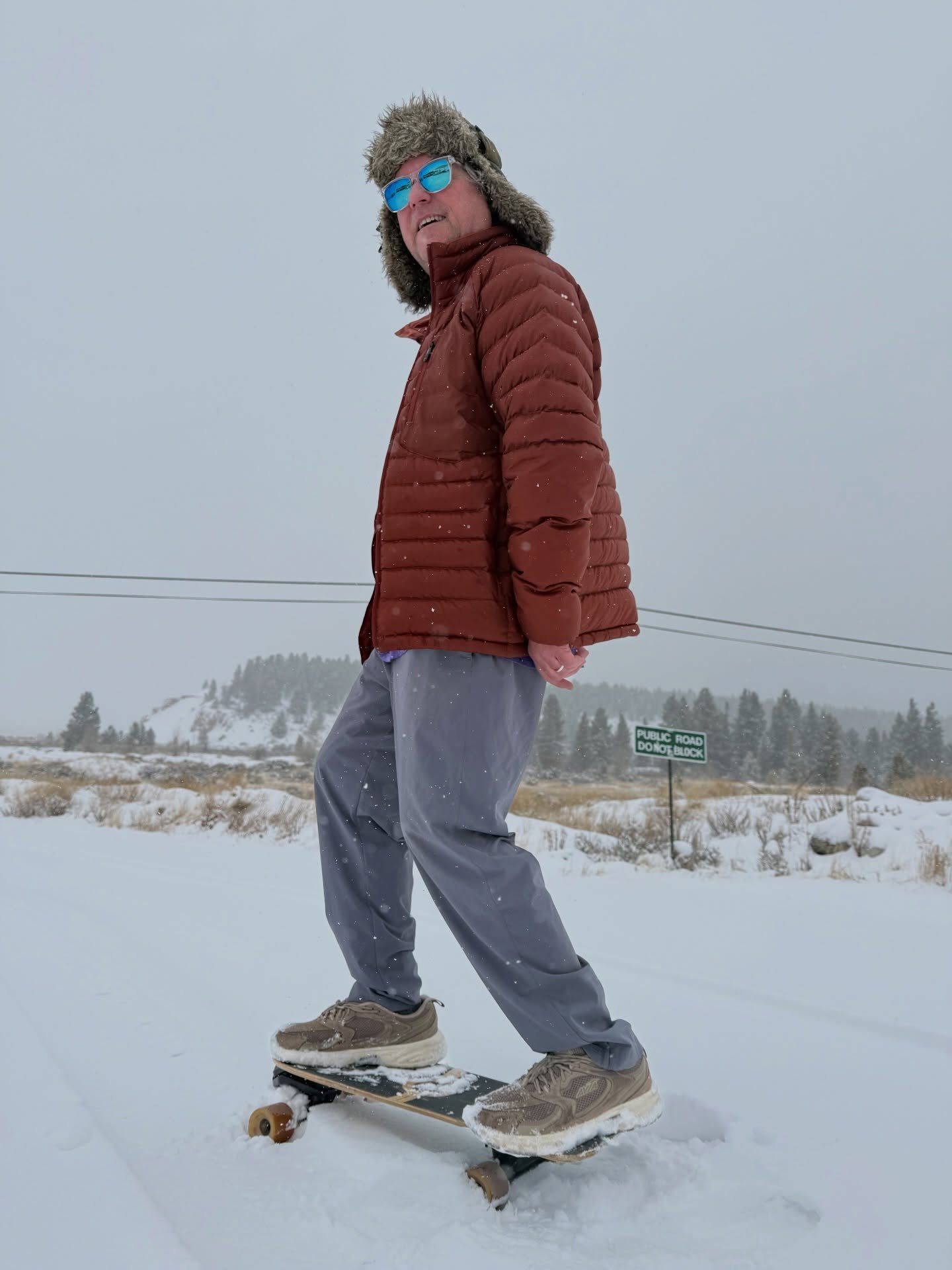 😬 White knuckle drive outside of Leadville, headed to Nederland  tonight @thecaribouroom 
❄️It&rsquo;s a beautiful day in Colorado 
🙏 thanks to  @gravyboatjohnson for keeping it steady. Kw

Saturday @washingtonsfoco 
Sunday @bellyupaspen