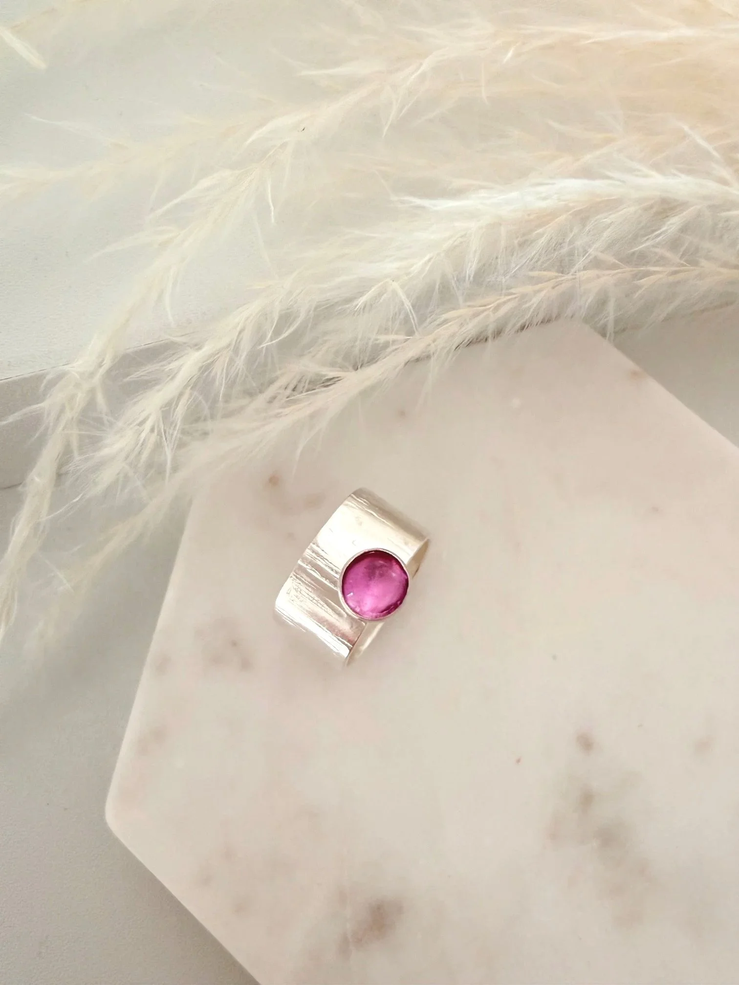Pink+sapphire+ring3.jpg