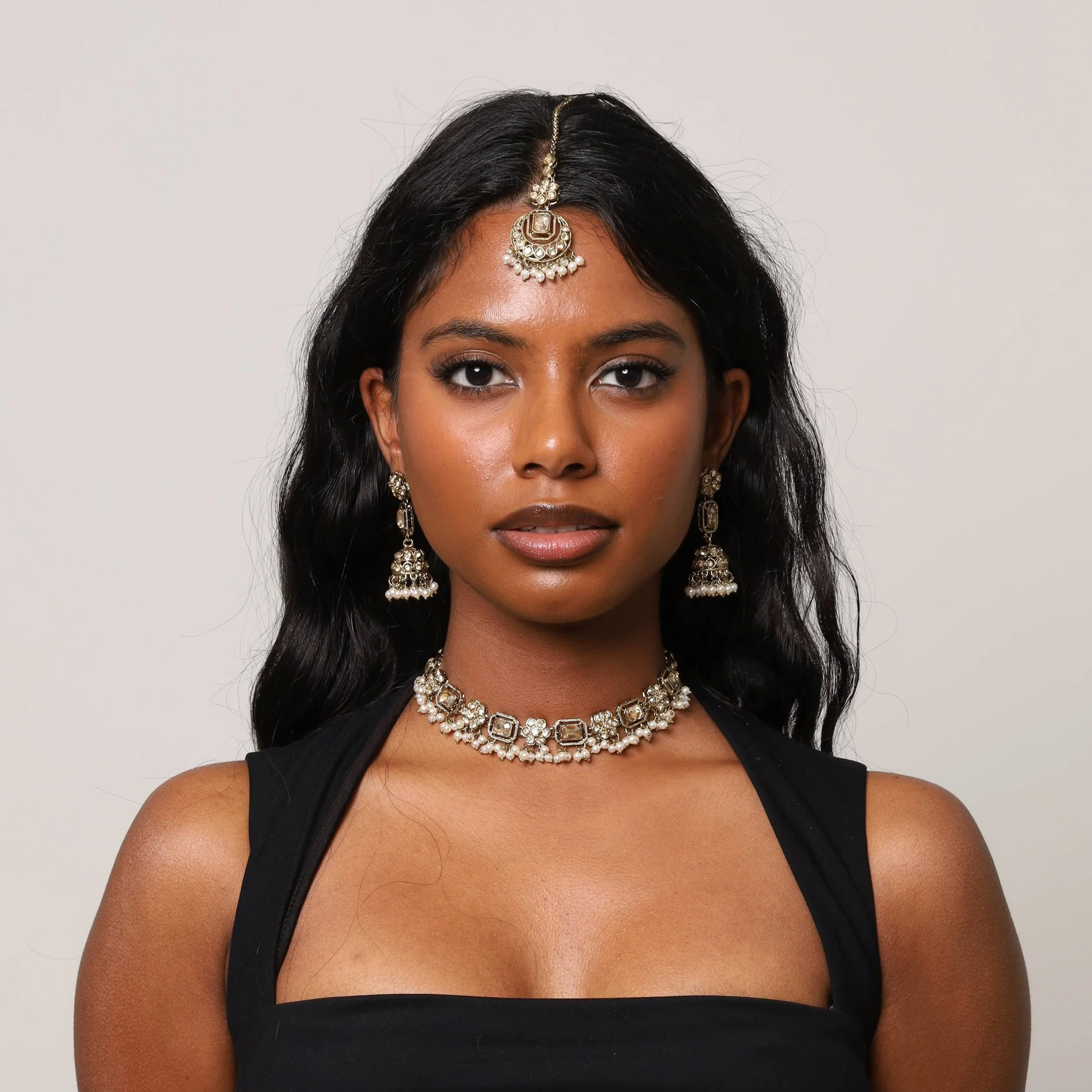 Aynesha Set
