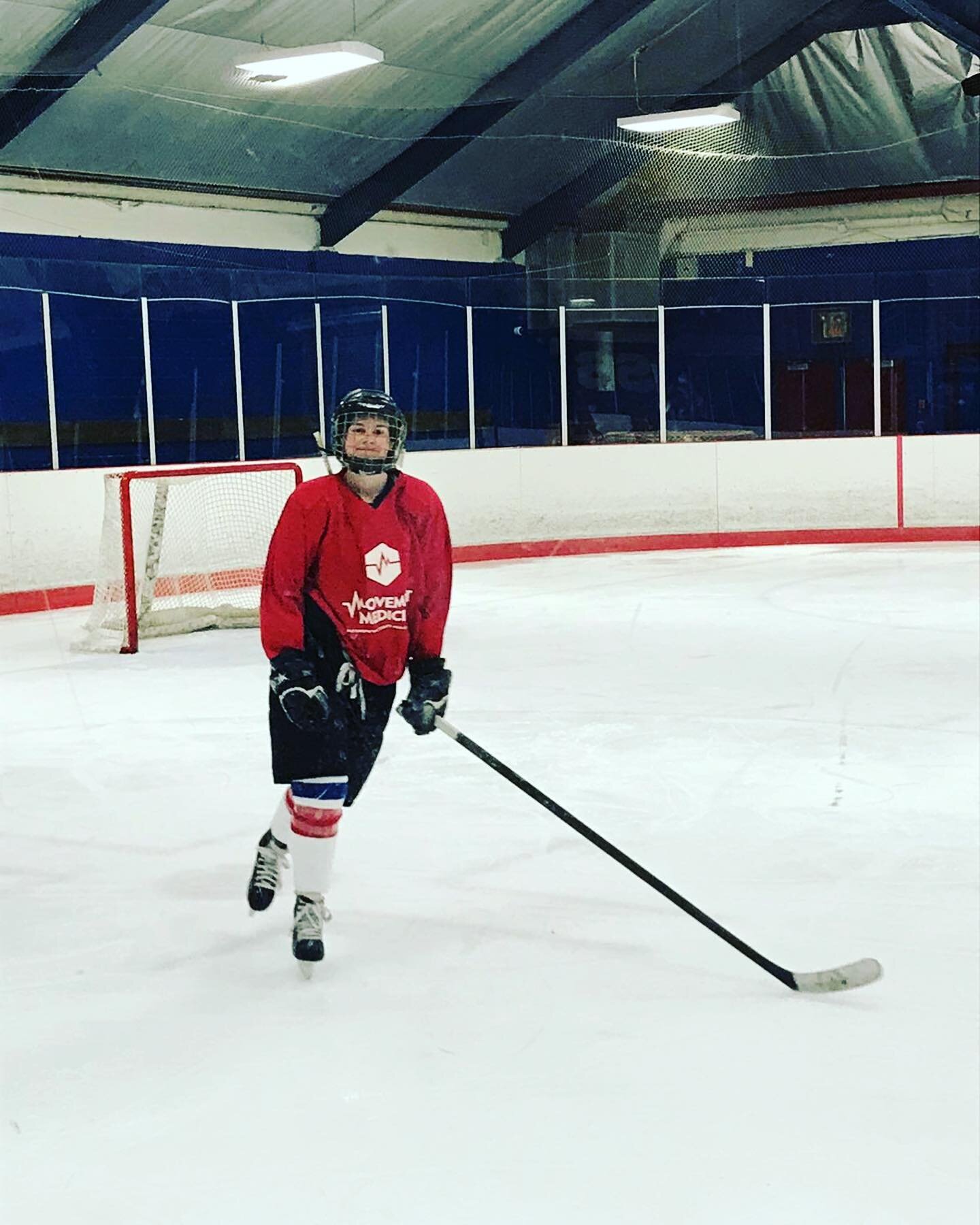 Team Movement Medicine / Red Tape Brewery (@redtapebrewery) started up summer hockey and we couldn&rsquo;t be happier 🙃 &hellip; &ldquo;summer shots&rdquo; on 3!!!! 🗣