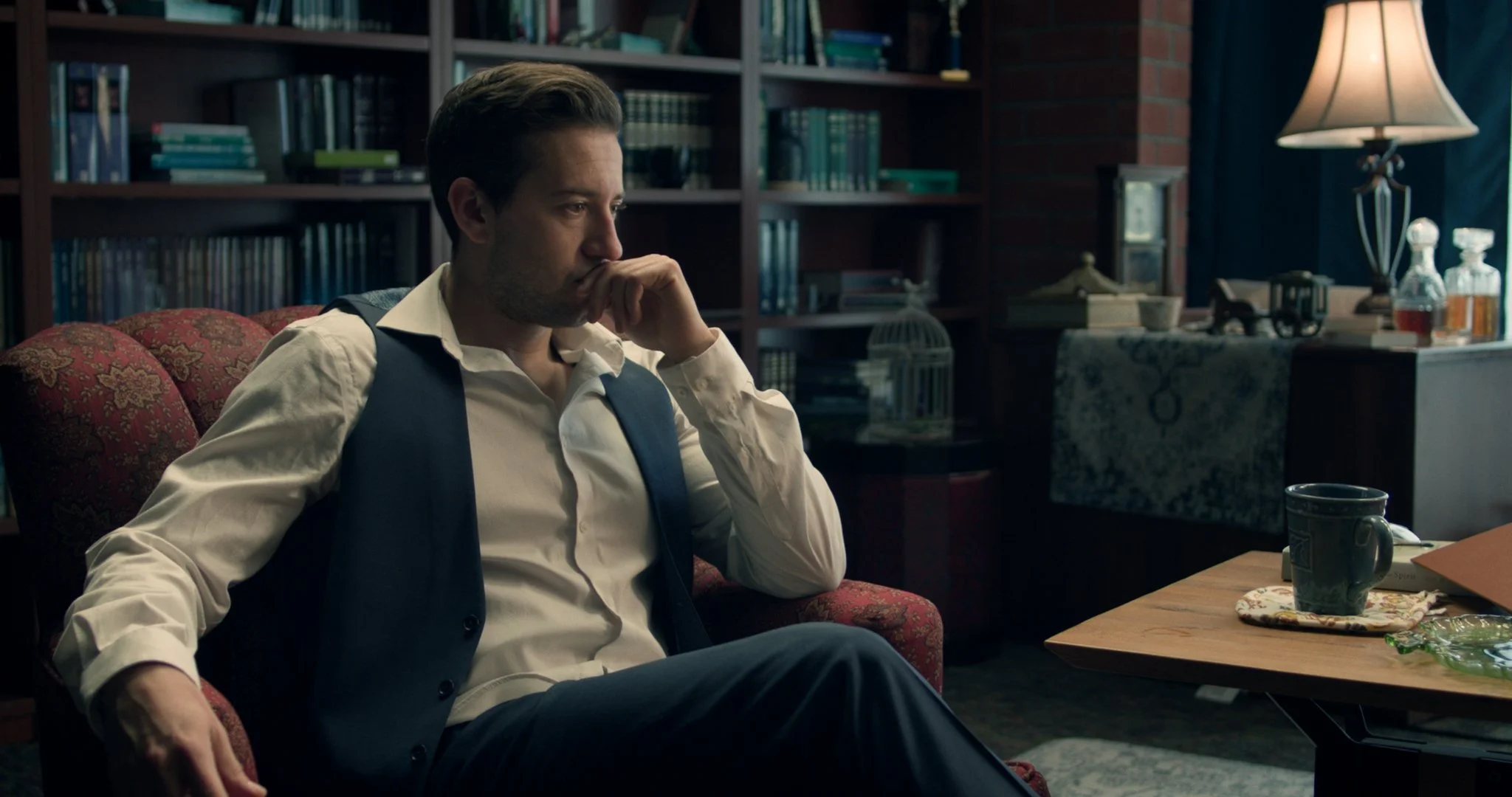 Present Laughter Stills_1.4.1.jpg