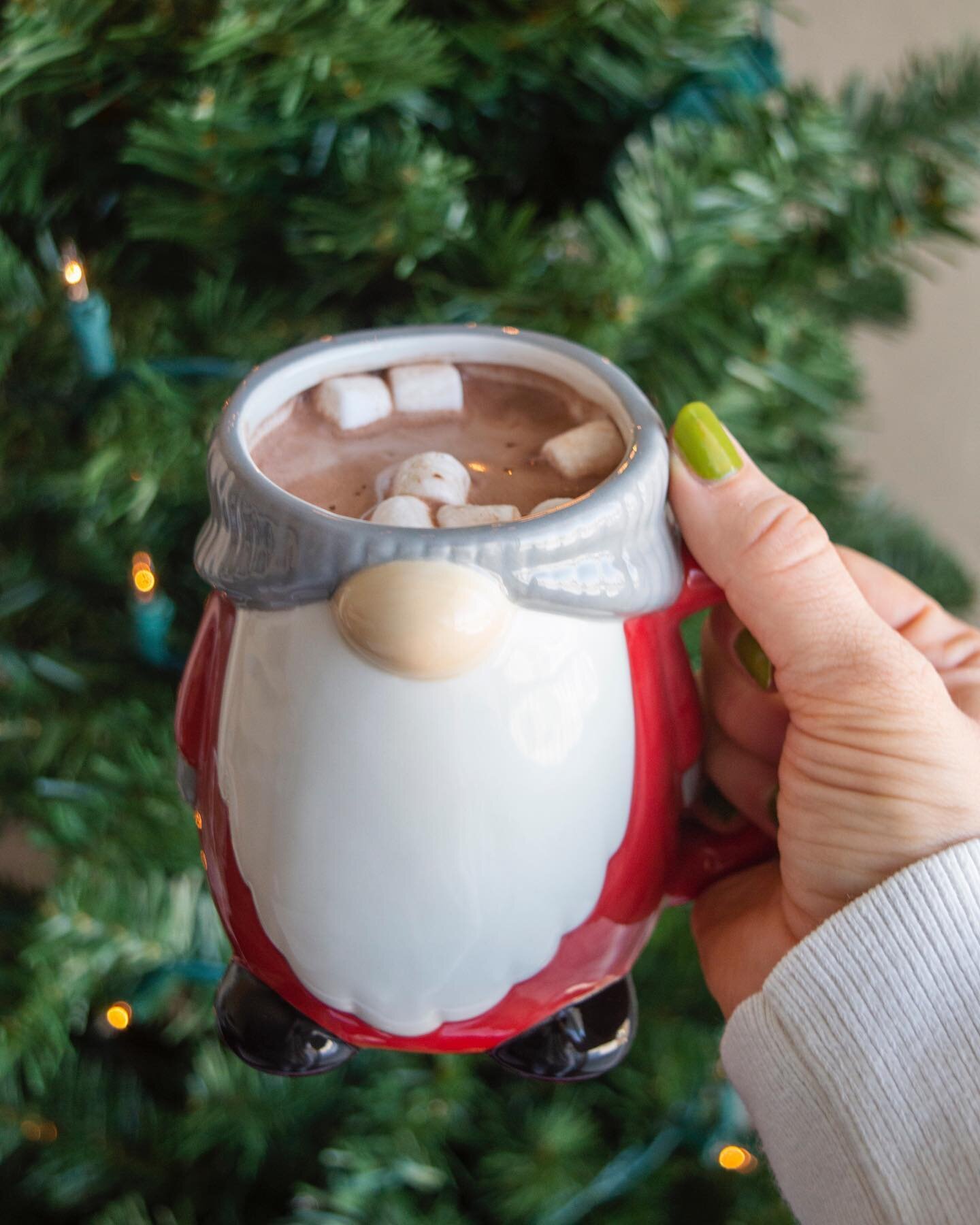 Nothing sounds better than a nice warm cup of cocoa right now! Especially in a cute gnome mug like this one! Check it out at a Big Lots or Ross near you ☕️ 

#productphotography #productdesign #productshoot #gnomemug #gnomesweetgnome #gnomelife #gnom