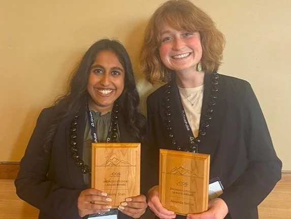  Shailey Shah (left) and Amanda Britter (right), recipients of&nbsp;the 2025 Engaged Student Leader Award. 