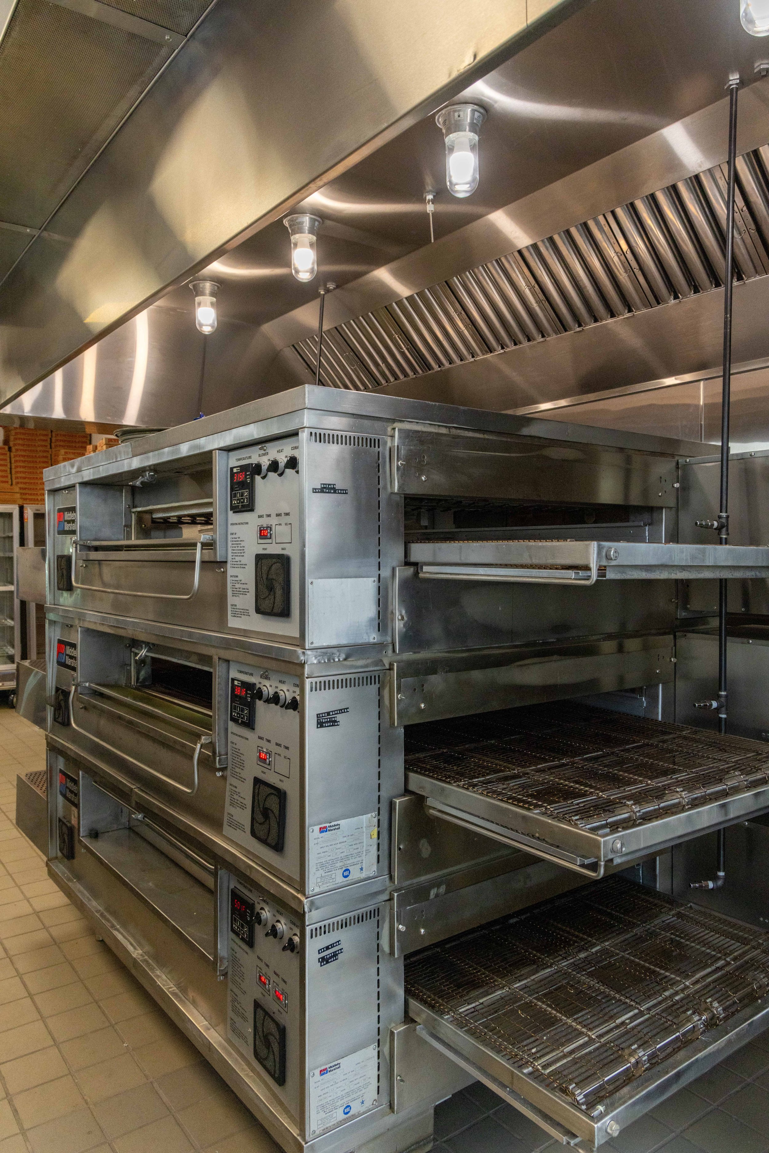 LM_JetsPizza_Aug2026_LQP_1533.jpg