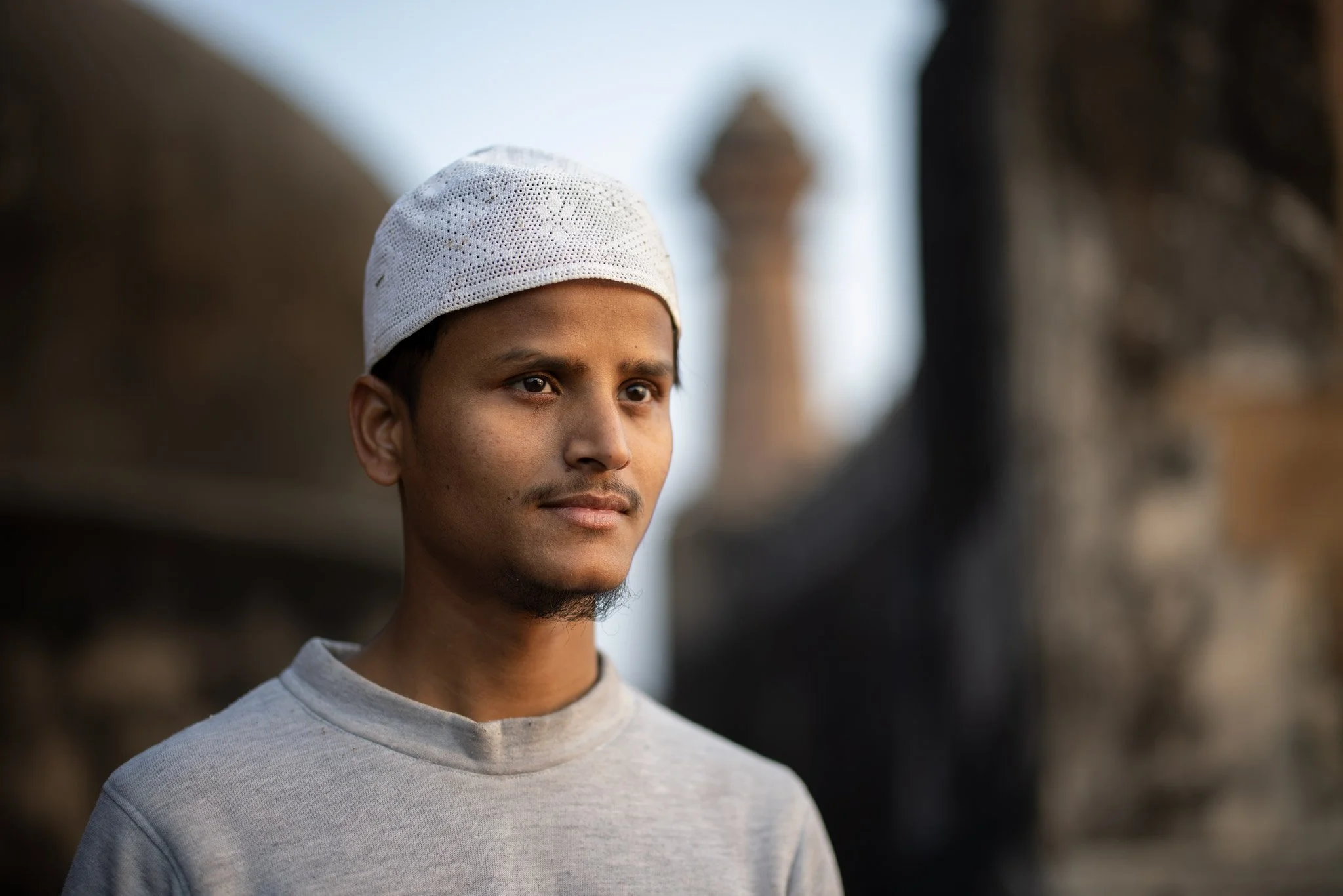 Muslim-boy_Alamgir-Mosque_Varanasi-India_Photographer-Brett-Garamella.jpg