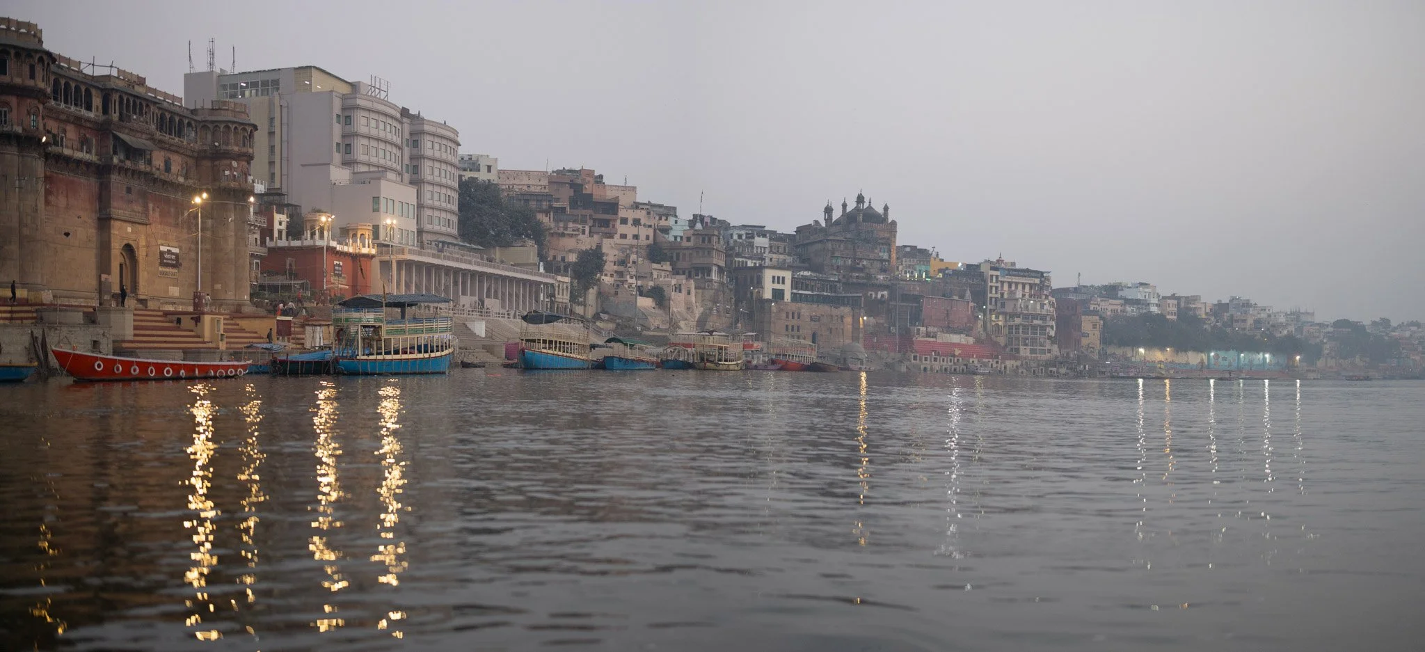 Ganges-River_Alamgir-Mosque_Varanasi-India_Photographer-Brett-Garamella.jpg