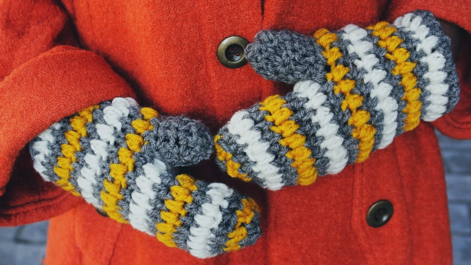 The Dream Crochet Mittens Pattern Guide. 