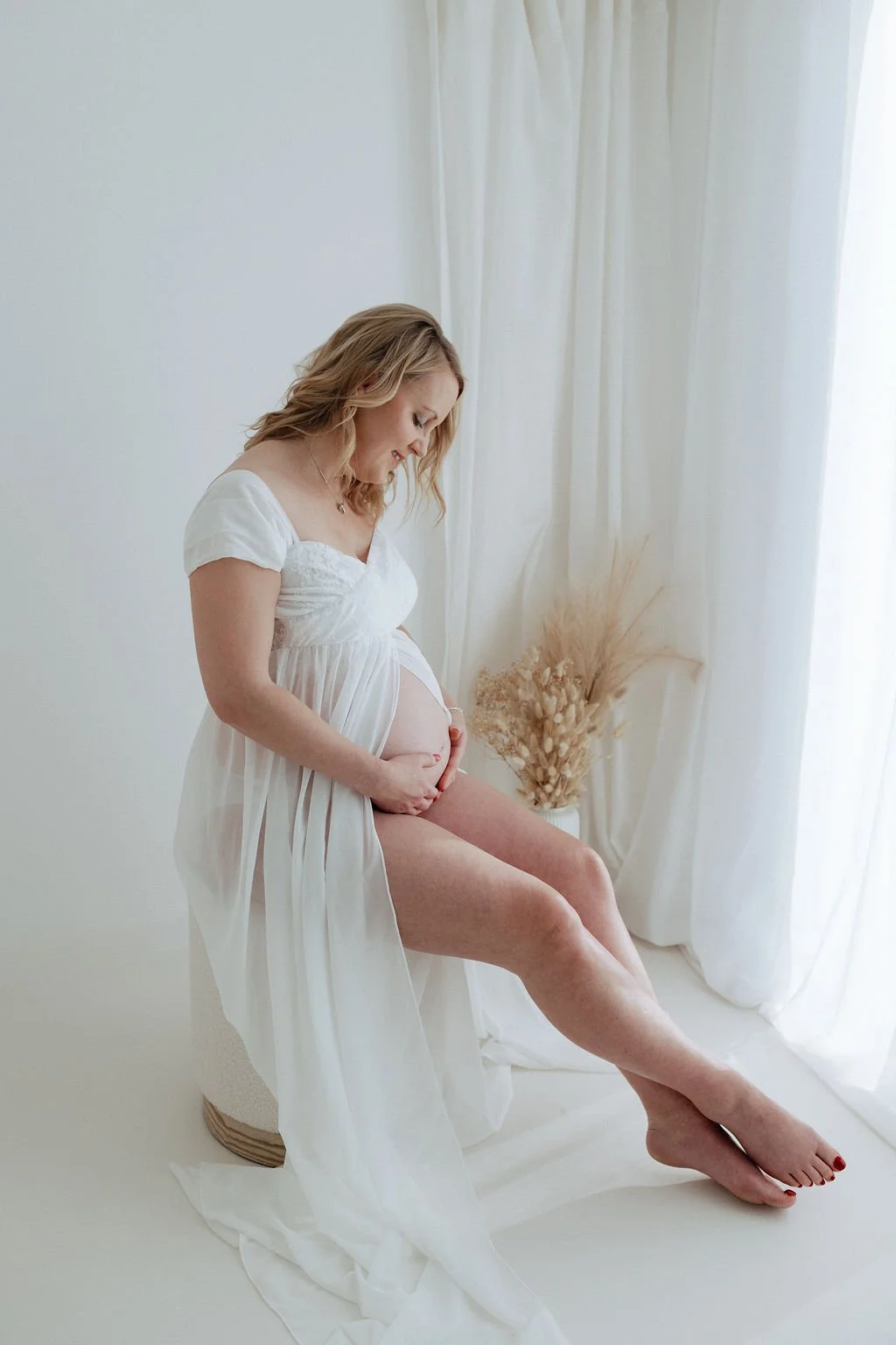 Maternity photographer Bedford