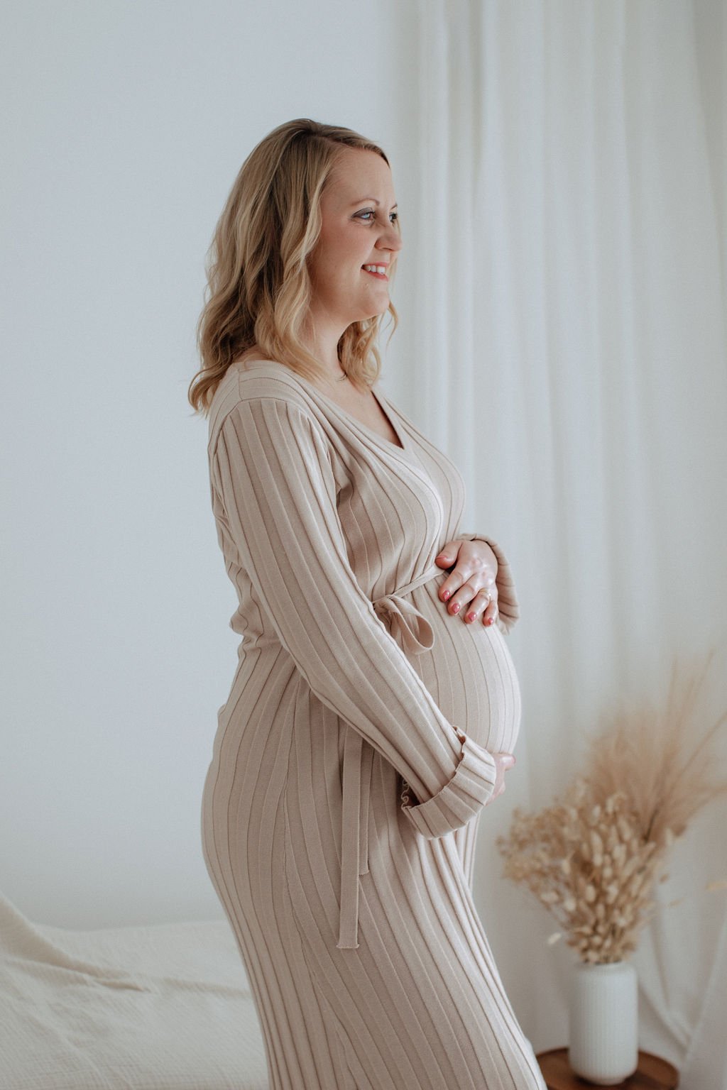 Maternity photographer Bedford