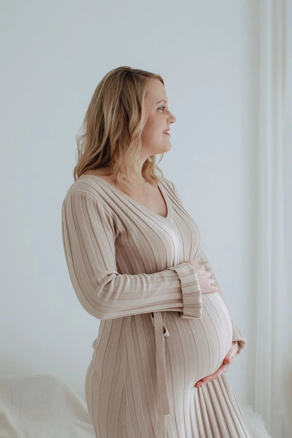 Maternity photographer Bedford