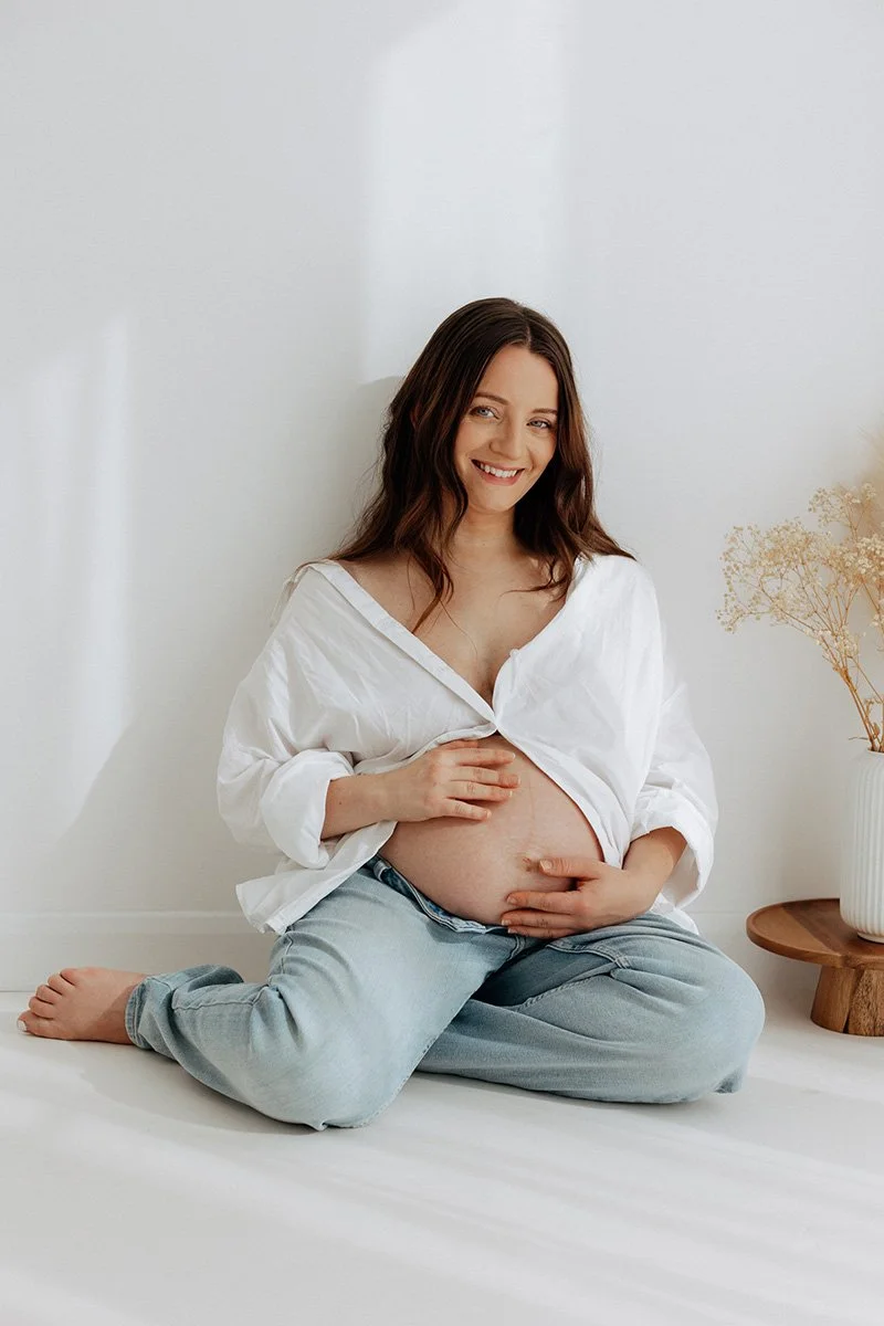 Bedfordshire Maternity photographer-38.jpg