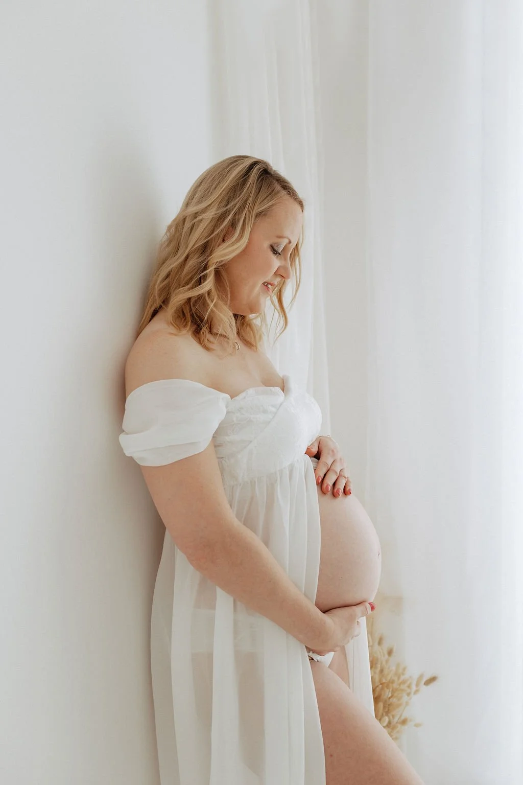 Maternity photographer Bedford