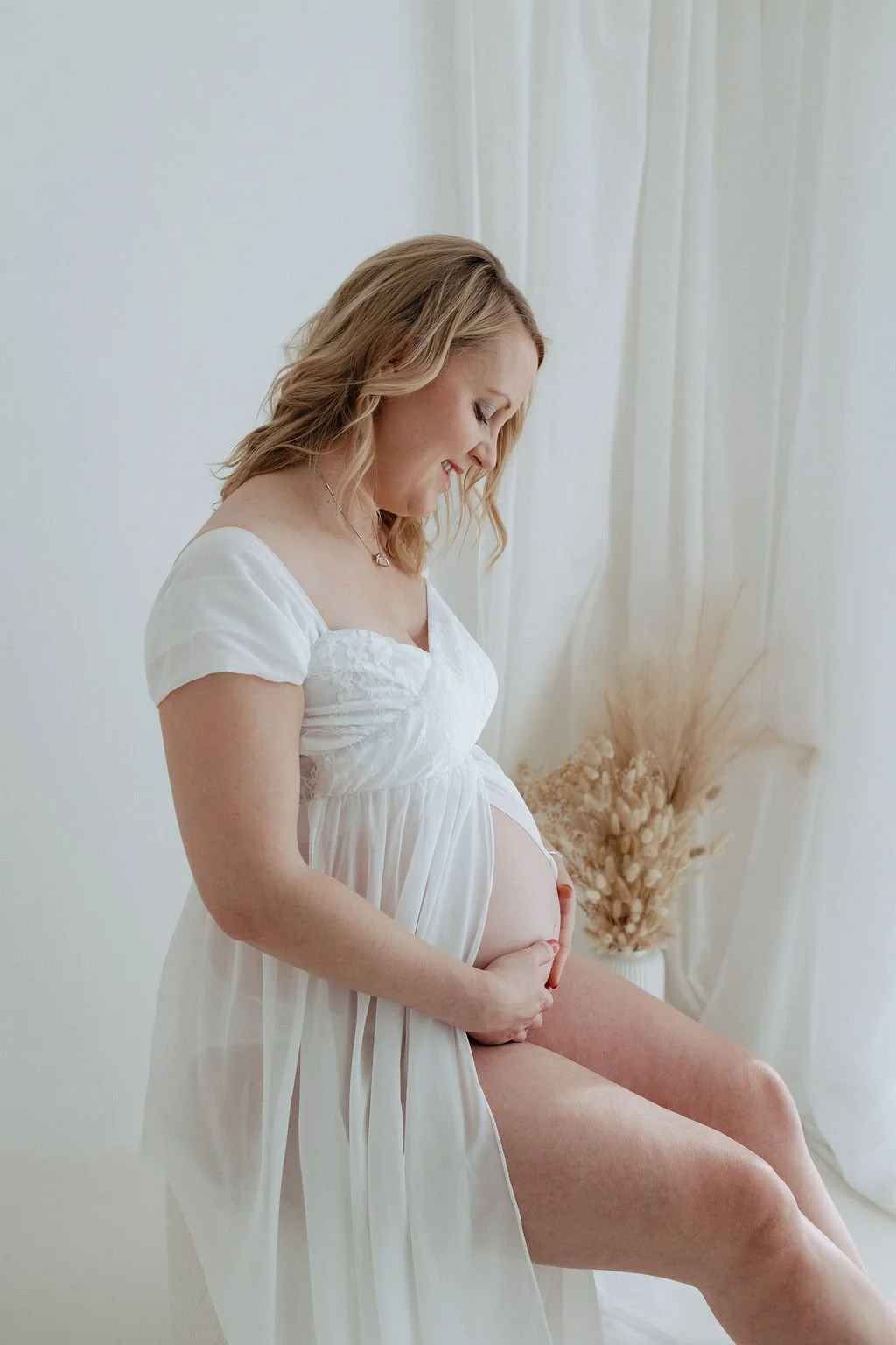 Maternity photographer Bedford