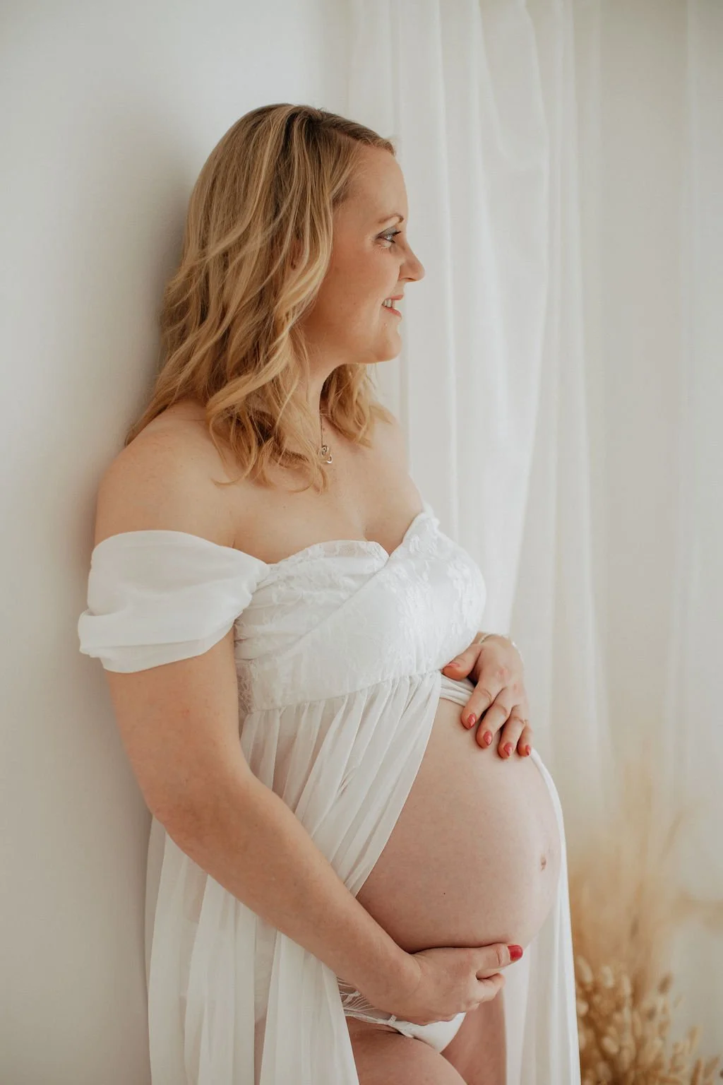 Maternity photographer Bedford