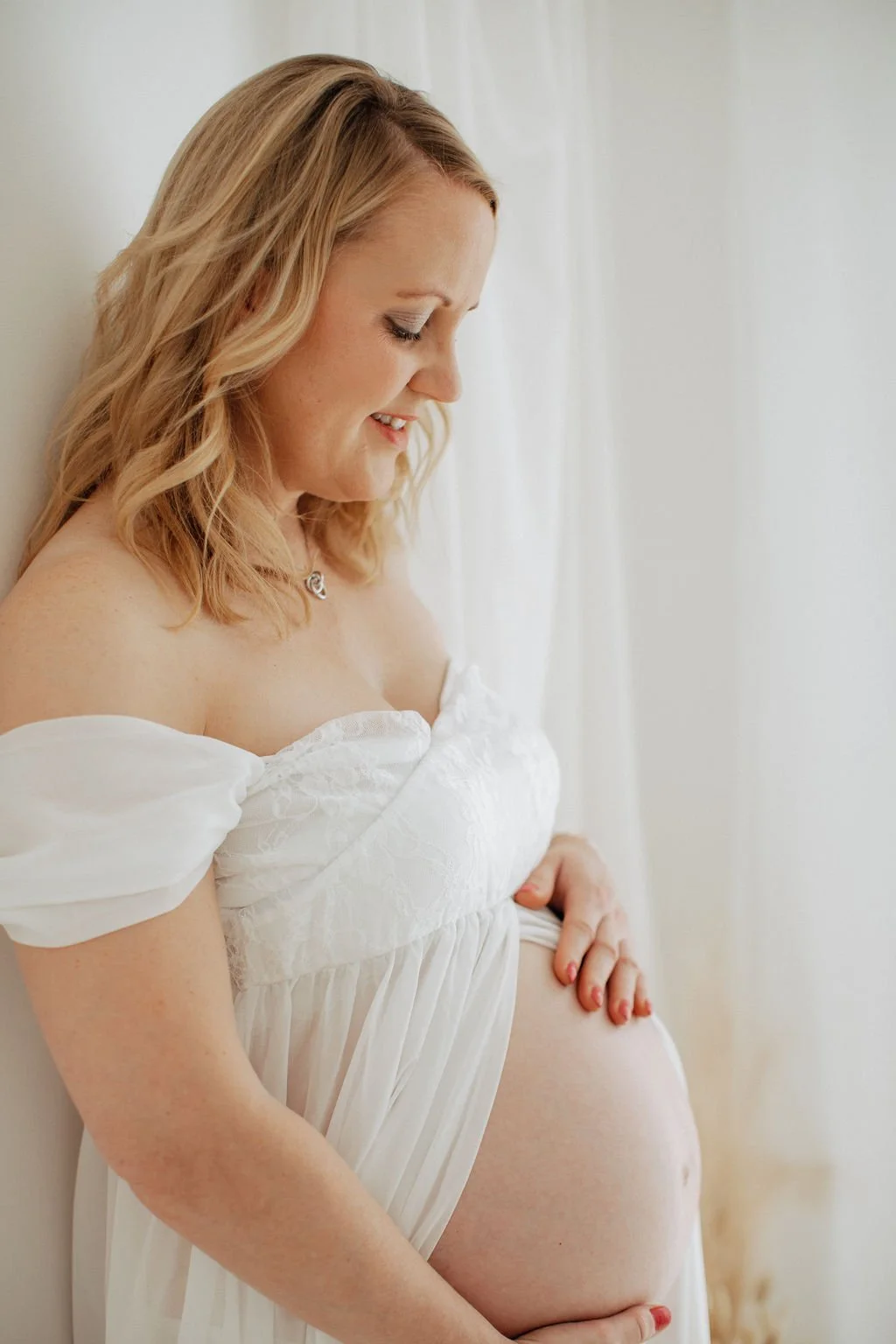 Maternity photographer Bedford
