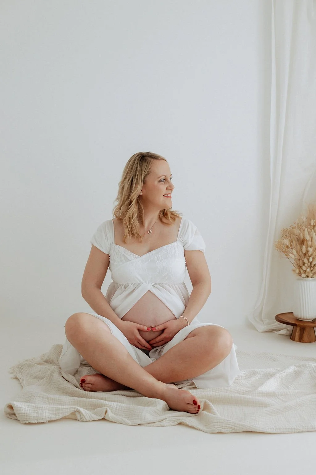 Maternity photographer Bedford