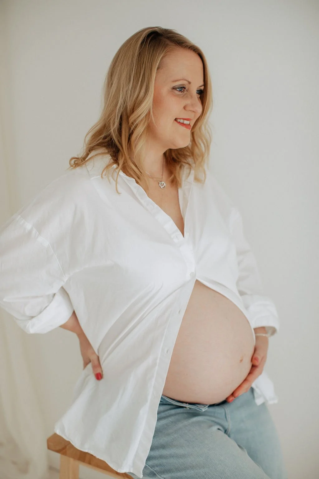 Maternity photographer Bedford
