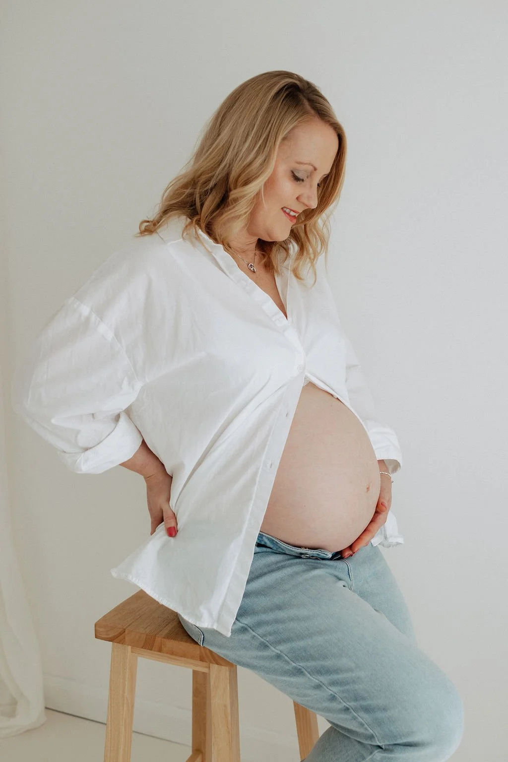 Maternity photographer Bedford