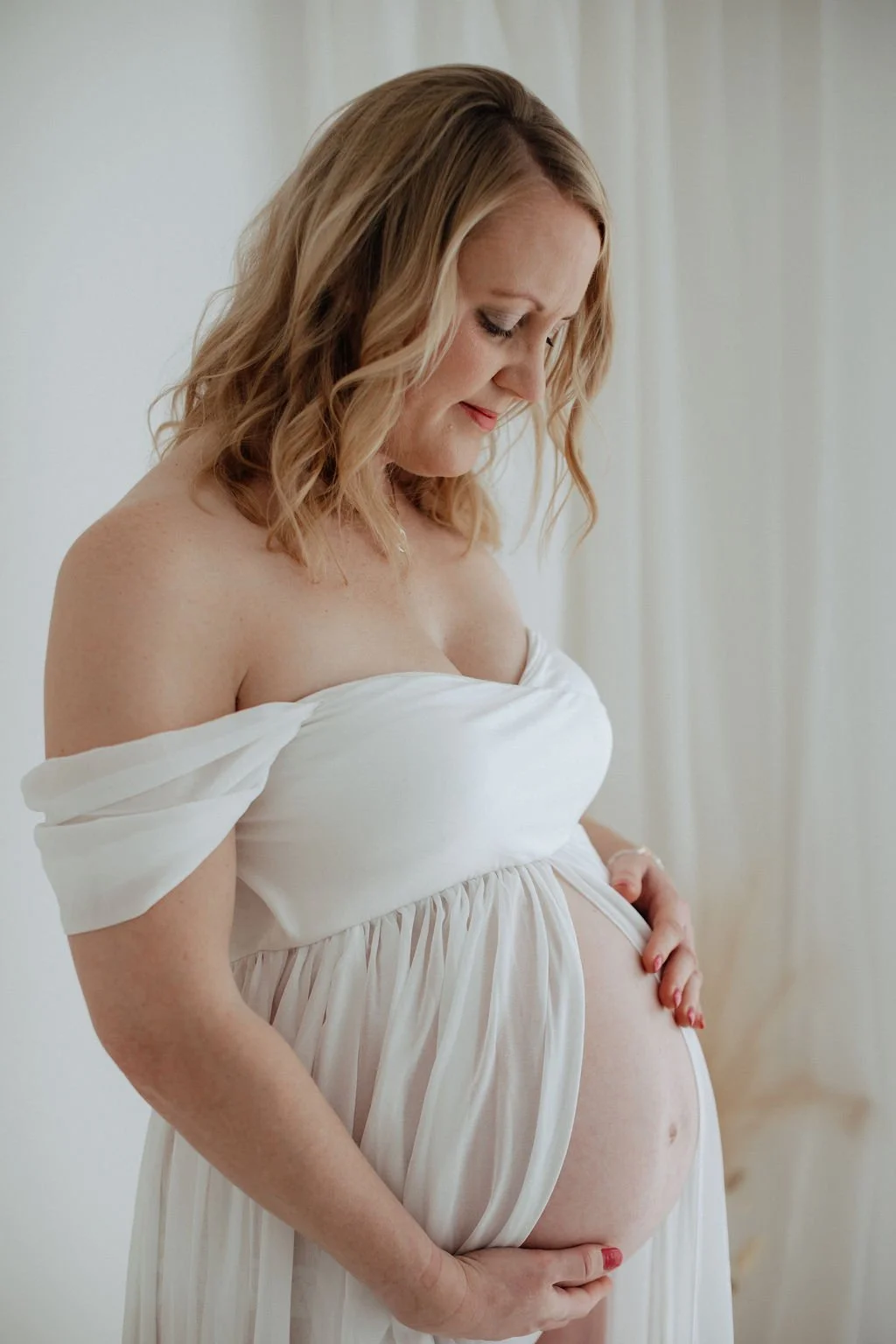 Maternity photographer Bedford