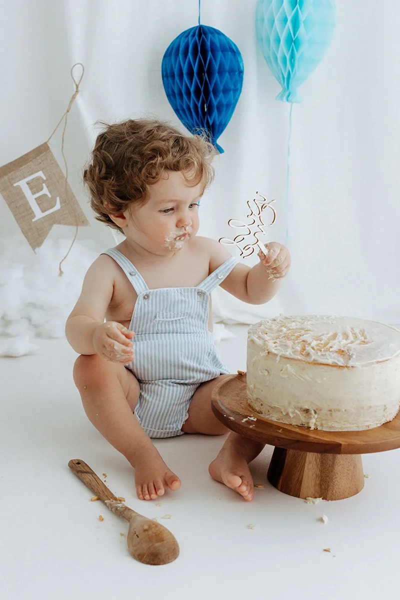 Cake Smash photography Bedfordshire