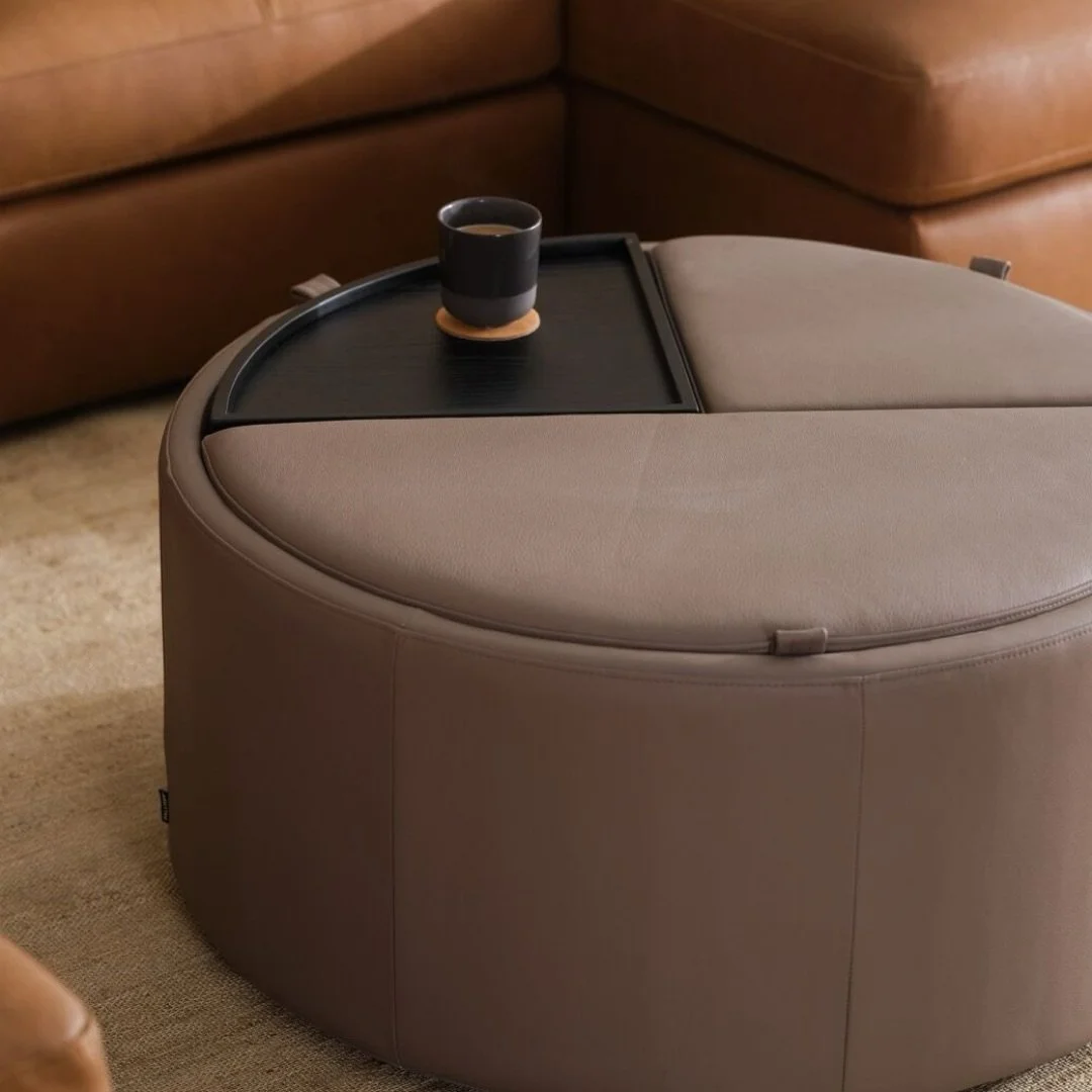 Updated with a smart wood-top storage design, the new @palliserfurniture Mingle ottoman styles now feature a reversible top, upholstered on one side with a walnut or black ash tabletop on the other, giving you the freedom to lounge, serve, or style w