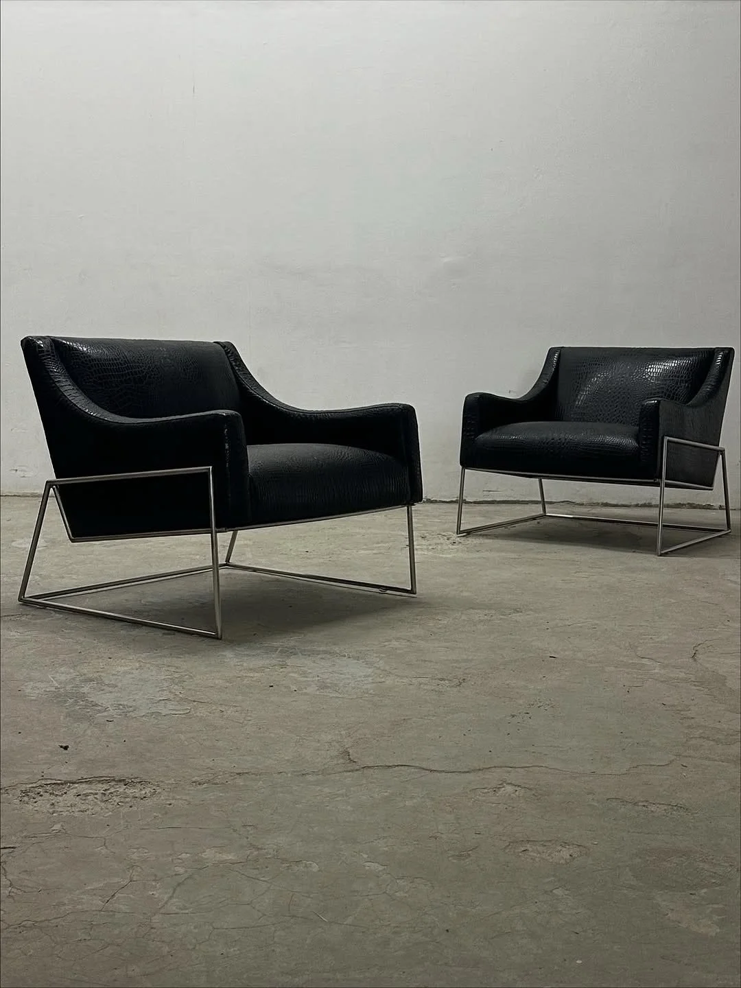 The California Accent Chair by @eleanorrigbyhome in its most dramatic expression. This is what happens when bold design meets meticulous craftsmanship&mdash;a statement piece that anchors an entire space.

Available at @whitneyevansltd
Located at the