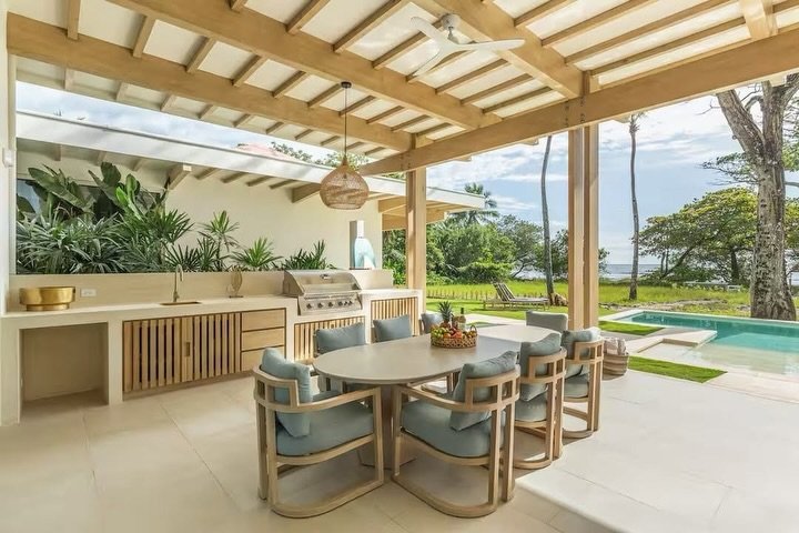 Piece by piece, the Gala Collection by @castelleluxury refines outdoor spaces with unmatched elegance. Its durable, handcrafted aluminum frame and premium cushion fabrics offer a lasting outdoor experience.

Available at @whitneyevansltd
Located at t